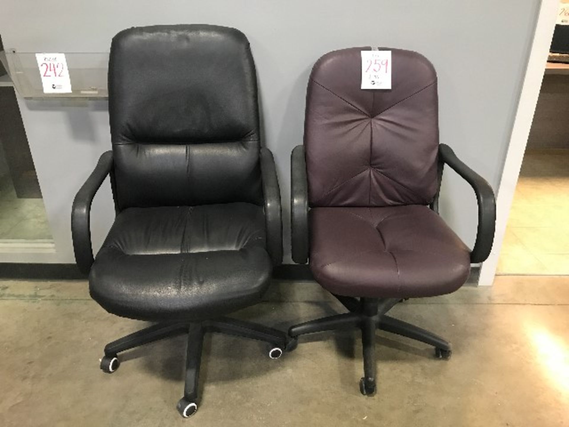 LOT: Office armchairs,2pcs