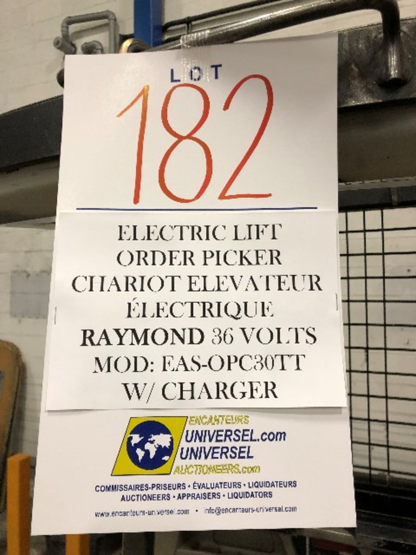Raymond EASI-OP30TT Electric lift order picker w/charger, 36 volts - Image 8 of 8