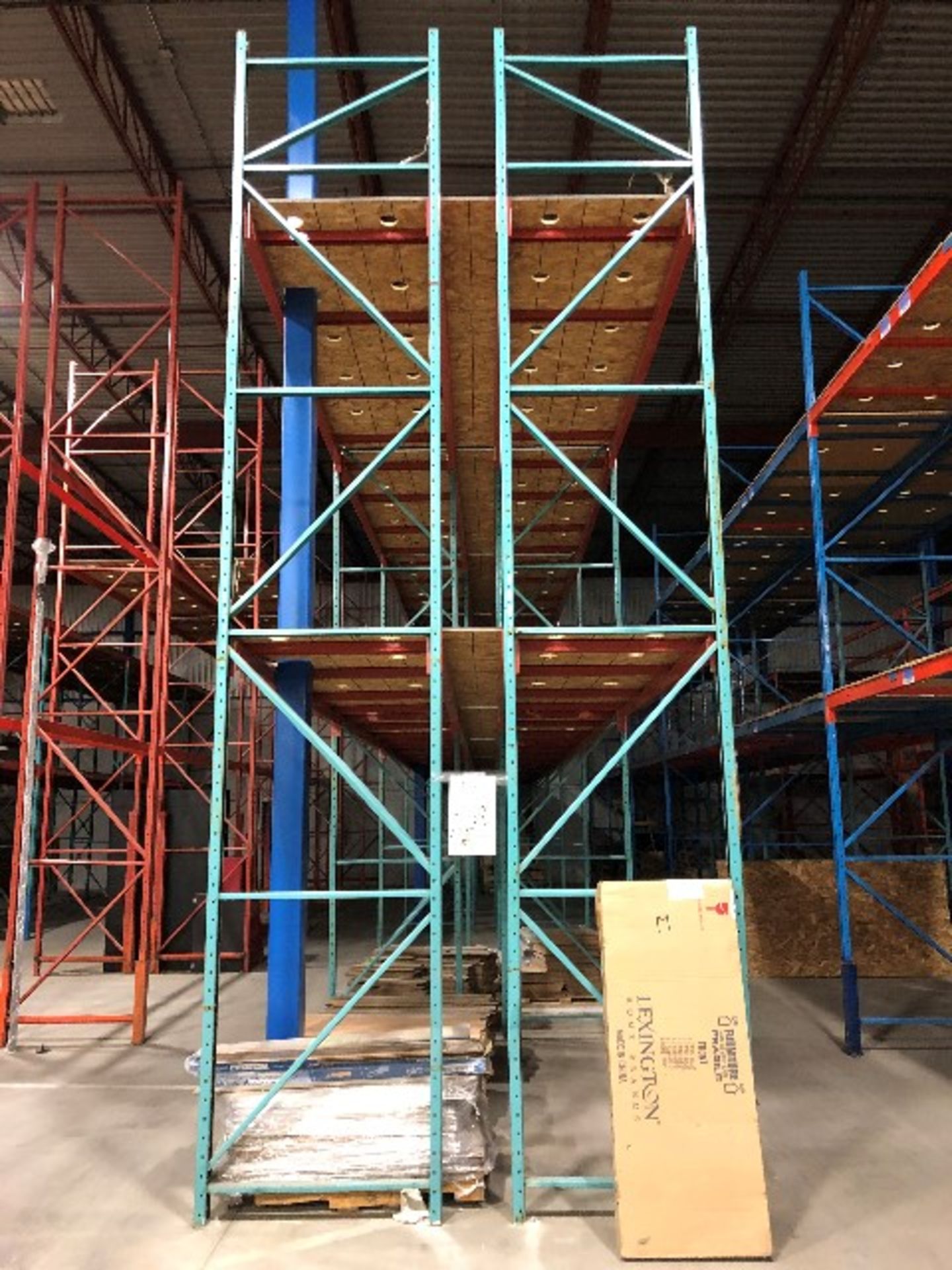 Pallet racking: H.19'xW.42”,48pcs 12'long bars w/36 MDF sheets & 96 safety bars,12 sections