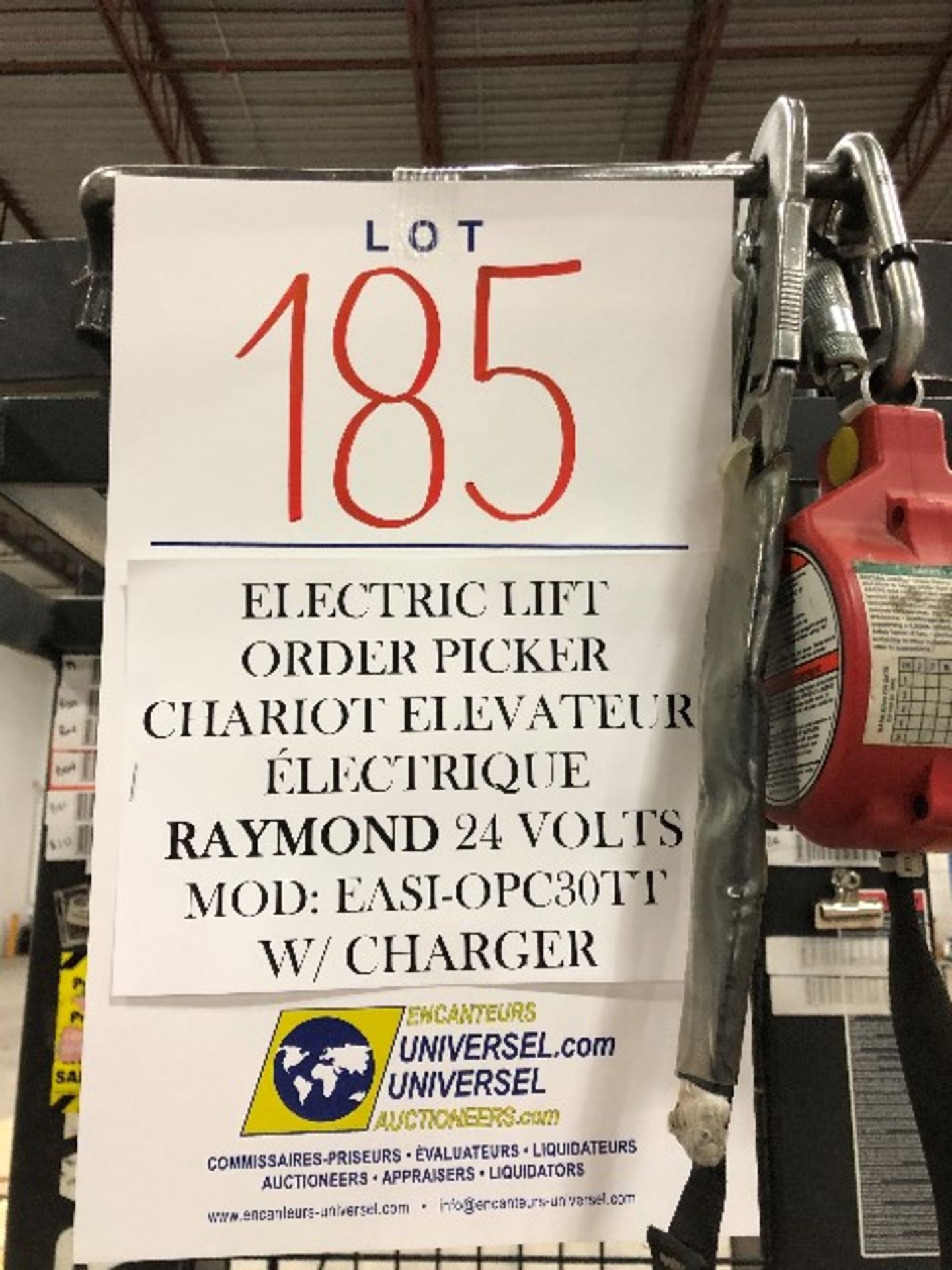 Raymond EASI-OP30TT Electric lift order picker w/charger, 24 volts - Image 7 of 7