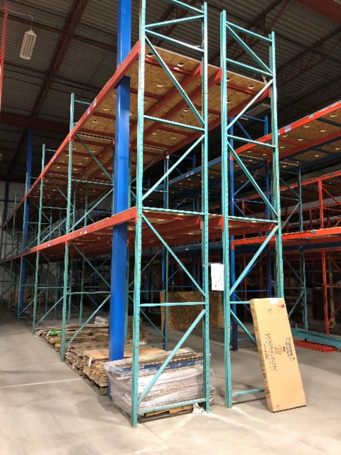 Pallet racking: H.19'xW.42”,48pcs 12'long bars w/36 MDF sheets & 96 safety bars,12 sections - Image 2 of 3