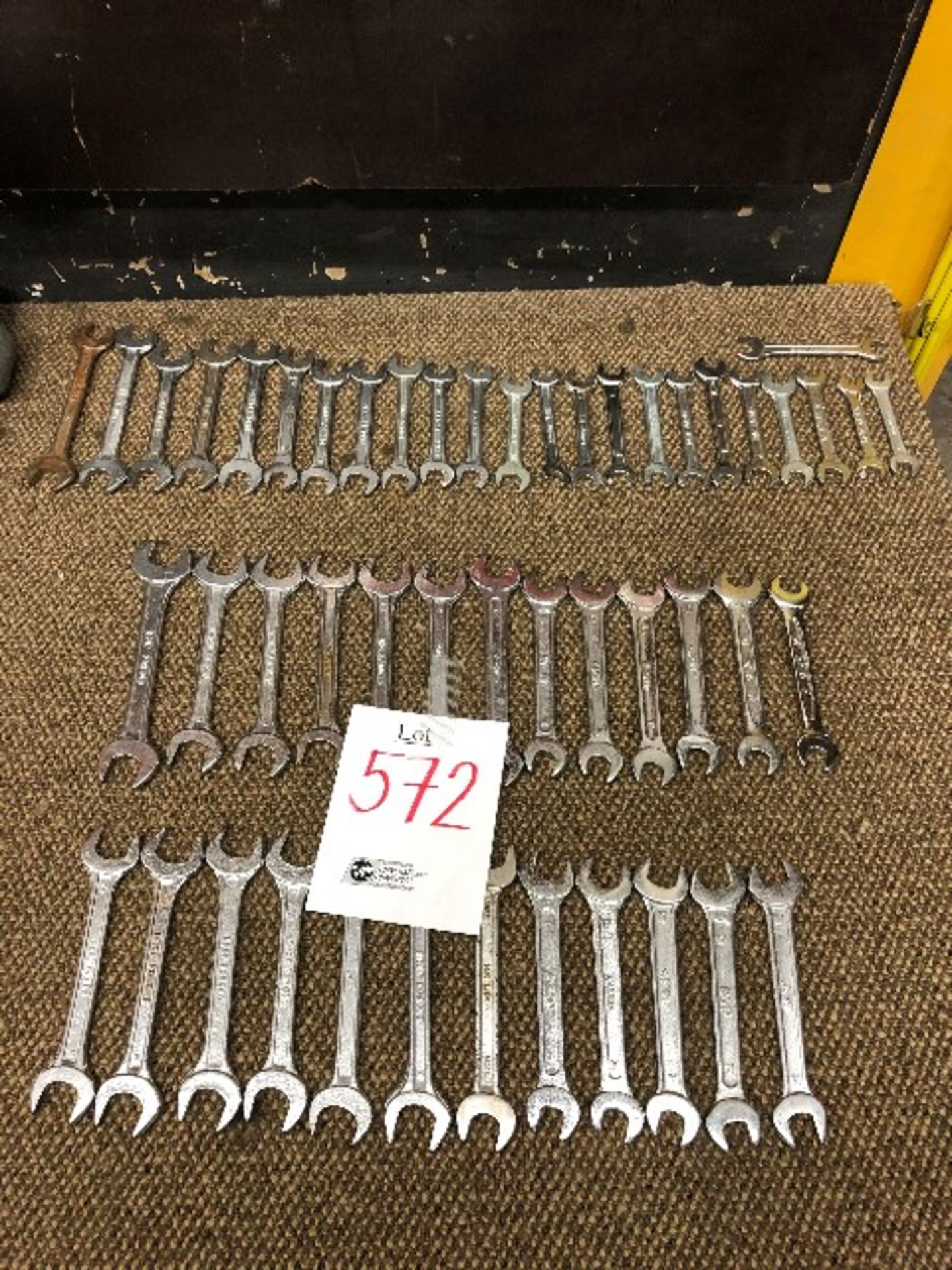 LOT: Assorted wrenches, 49pcs