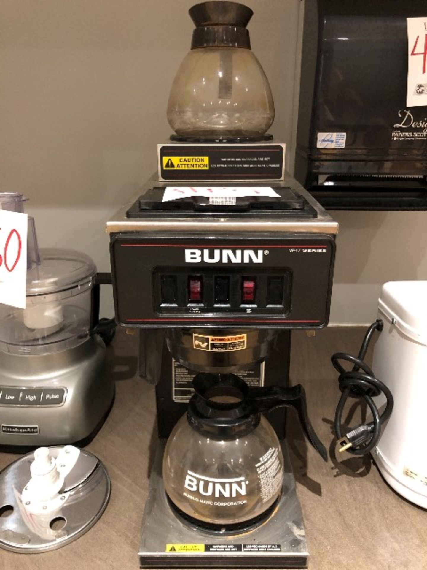 Bunn VP17-2 Coffee brewer w/2 warmers