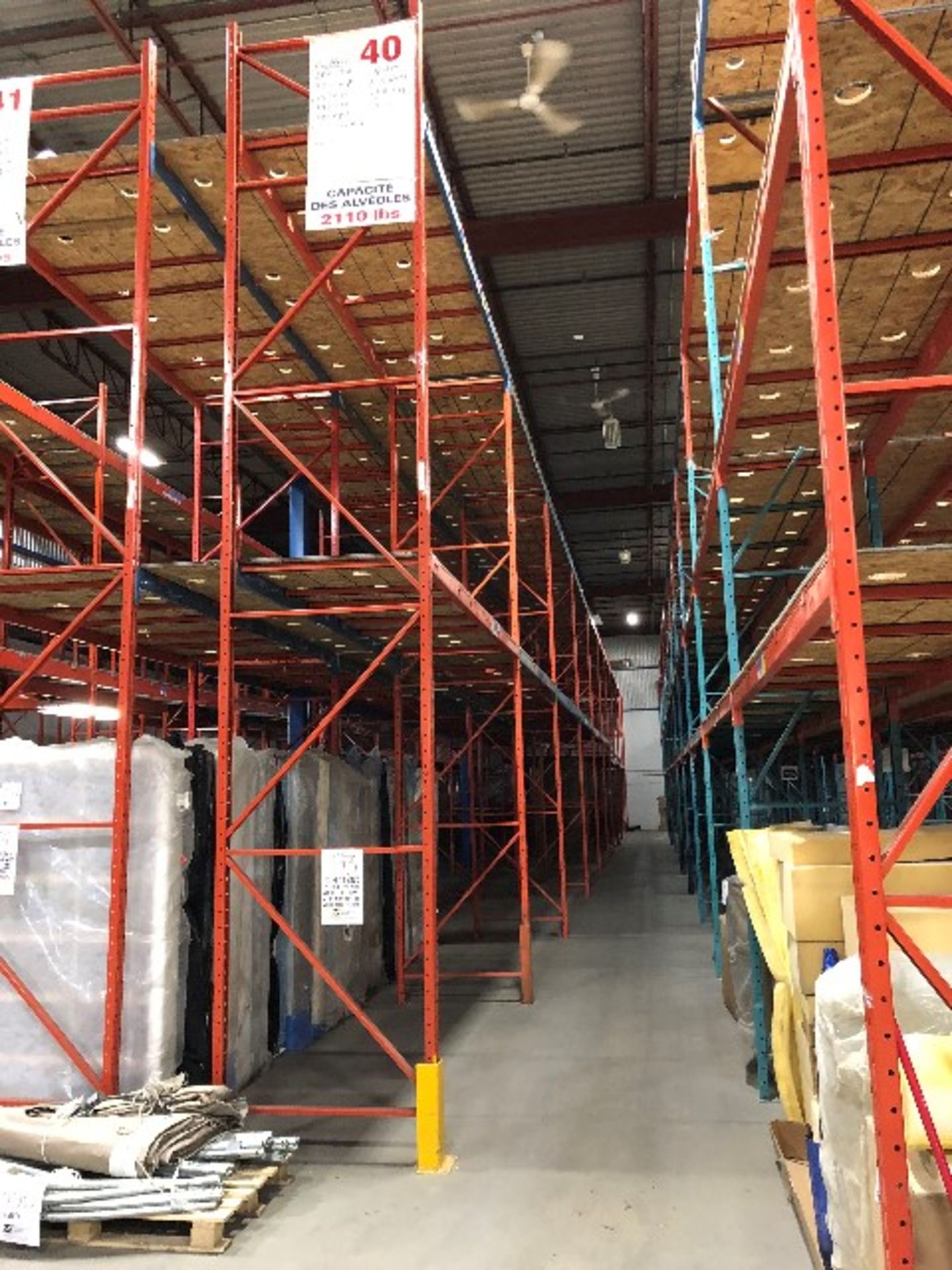 Pallet racking: H.20'xW.44”,40pcs 12'&14'long bars w/40 MDF sheets & 108 safety bars,10 sections