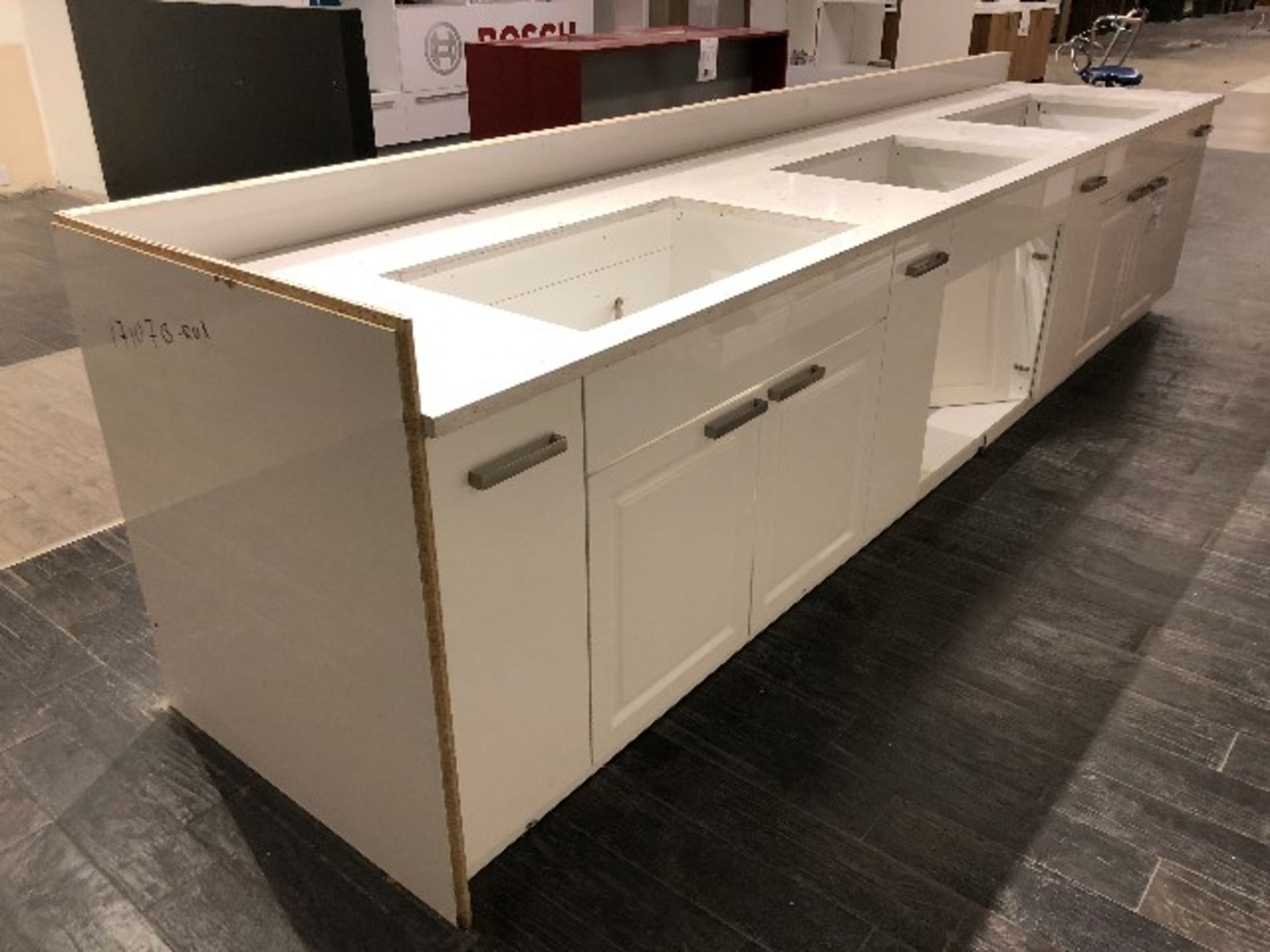 LOT: Kitchen countertop display, 7 modules - Image 2 of 3