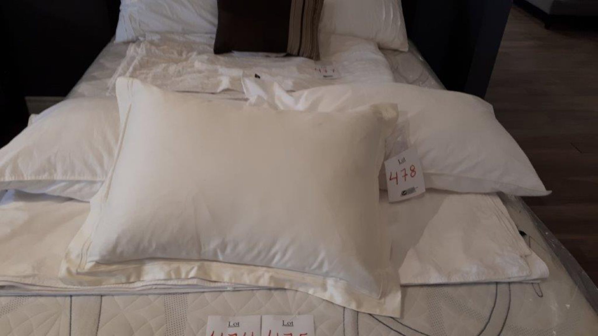 Pillows, 3 pc set
