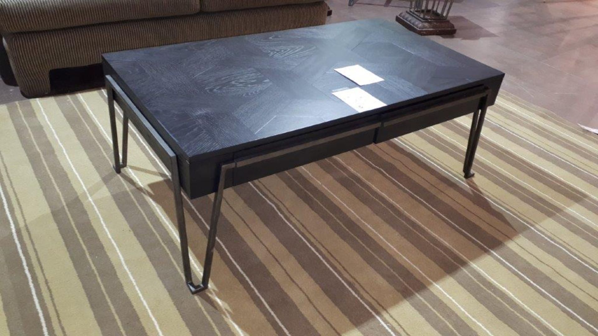 Coffee table w/storage drawers, 50”x26”