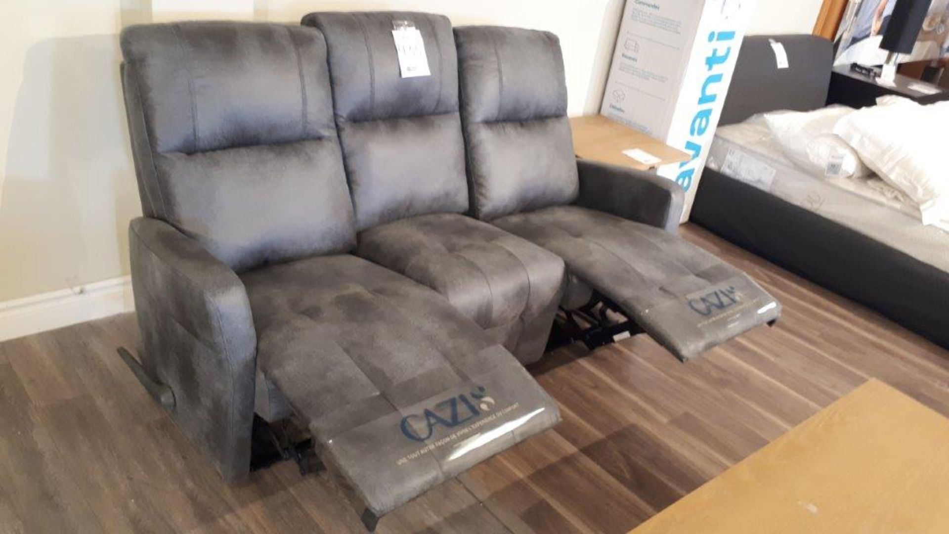 Cazi leather (bicast) recliner couch, 3 seat - Image 2 of 2