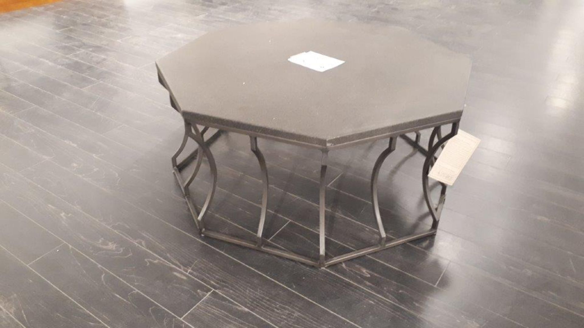 Octagon shaped table - Image 2 of 2