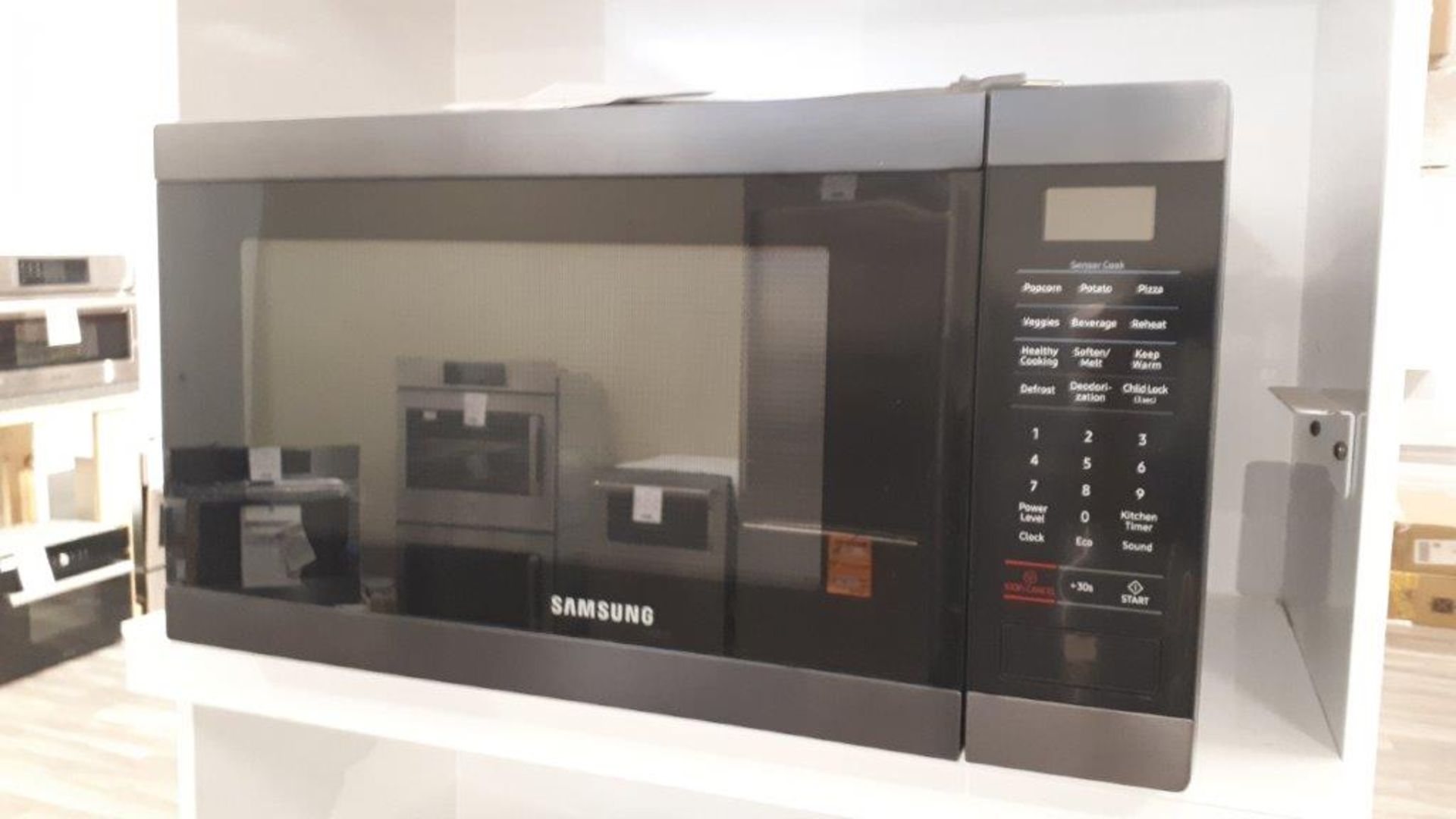 Samsung MS19M8020TG black stainless steel 1.9cu.ft microwave oven