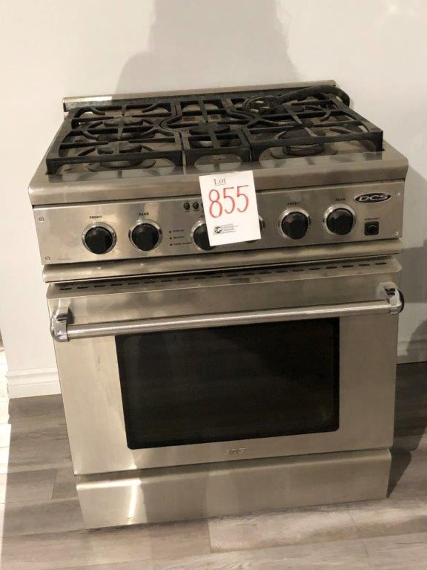 DCS gas cooktop, 5 burner, TEL QUEL,AS IS,MAY REQUIRE SERVICE & PARTS