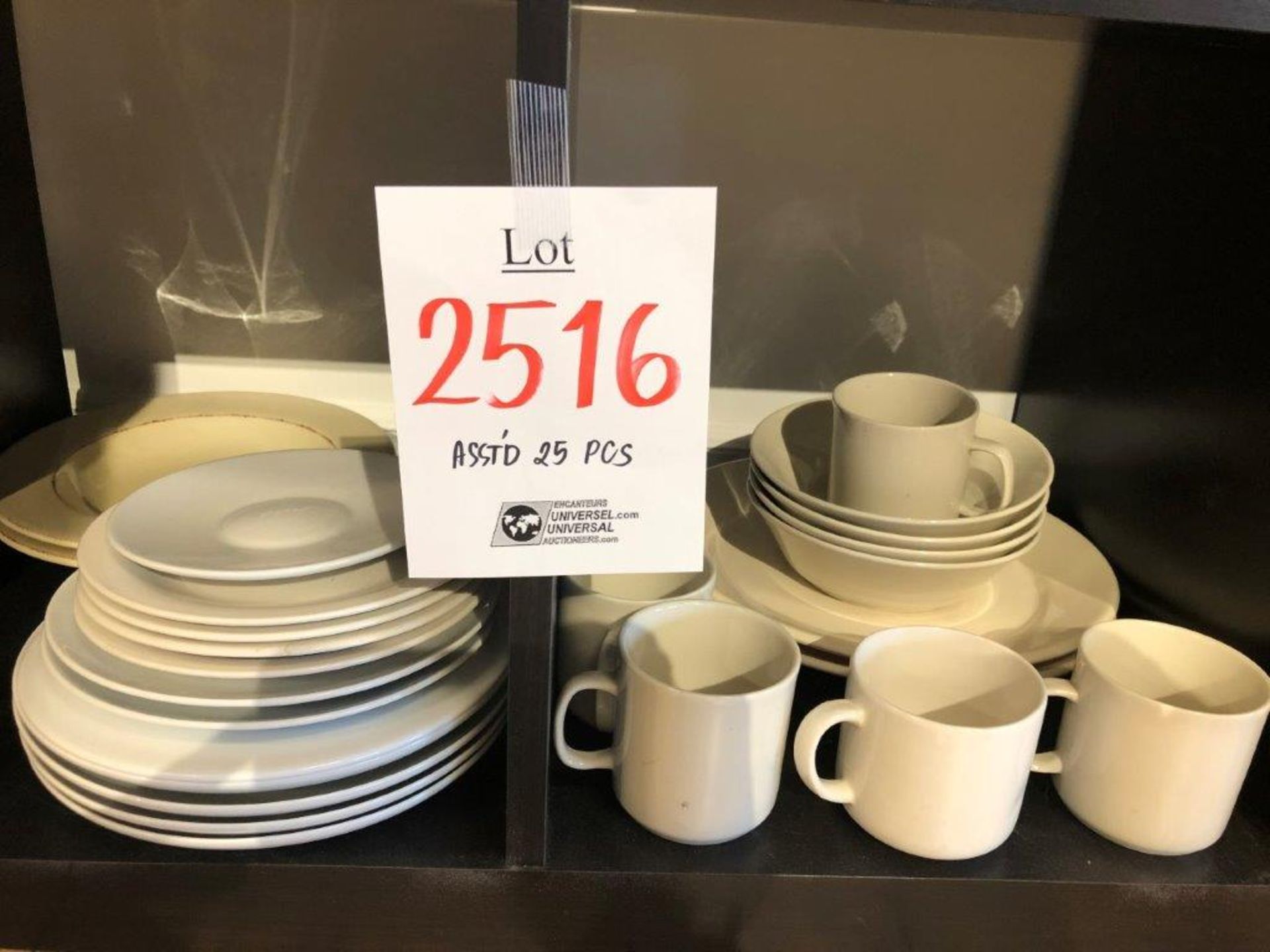 Assorted Dishware 25pcs (Lot)