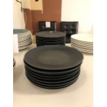 Round plates, 10.5”, 18 pcs (Lot)