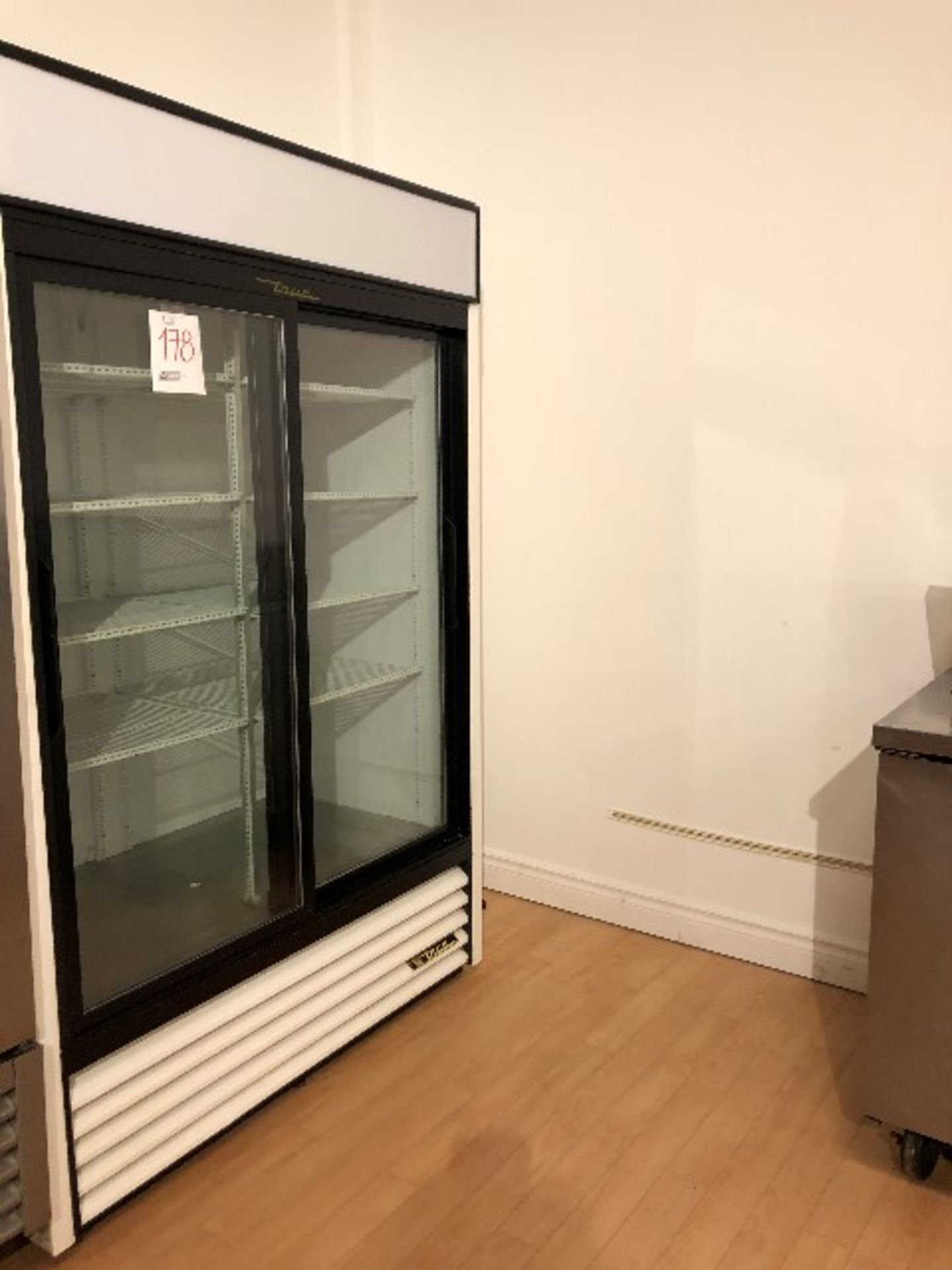 True GDM-45-LD refrigerator, dual sliding doors, W.51” - Image 2 of 2