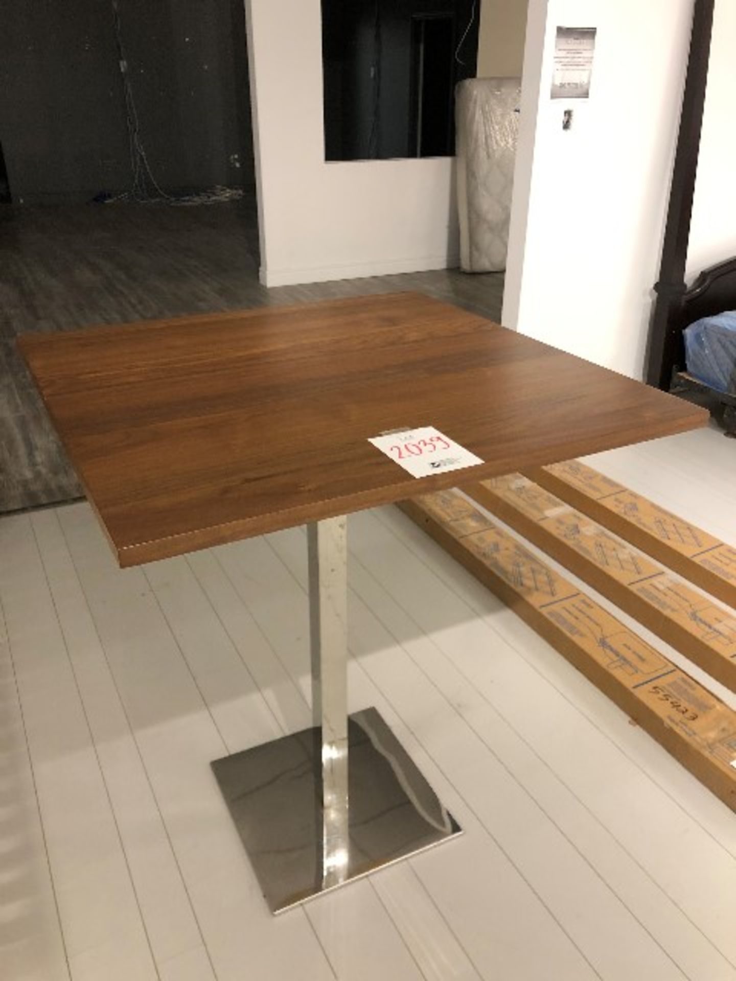 Bar table, 36”x36”x41”