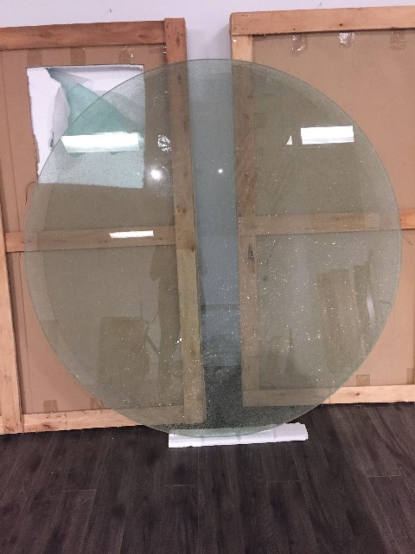 60" Round Tempered Glass Table Top (overstock/parts as is/telquel)