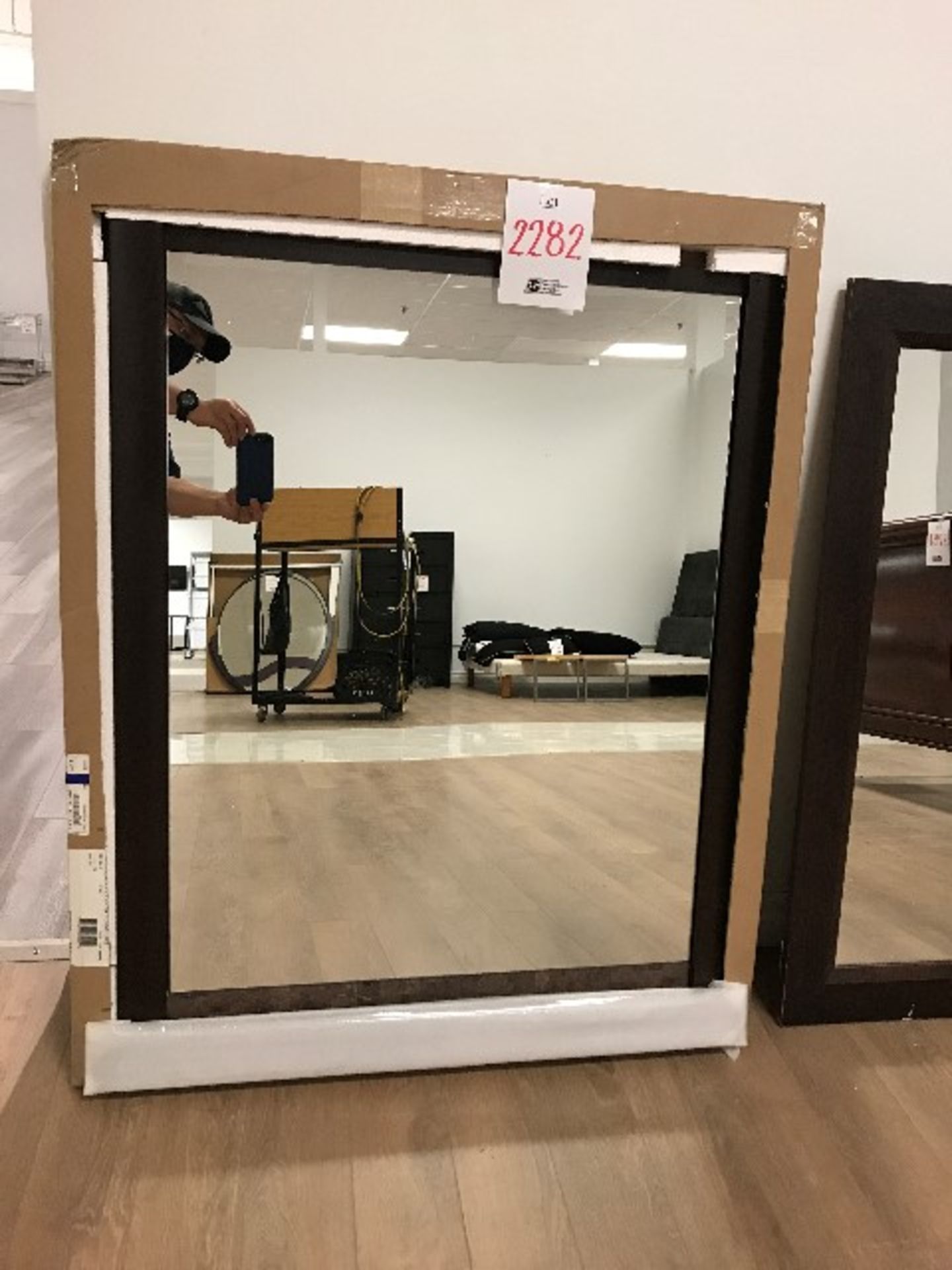 Assorted Mirrors, 2 pcs (Lot) (Warehouse overstock/parts as is/telquel) - Image 2 of 3