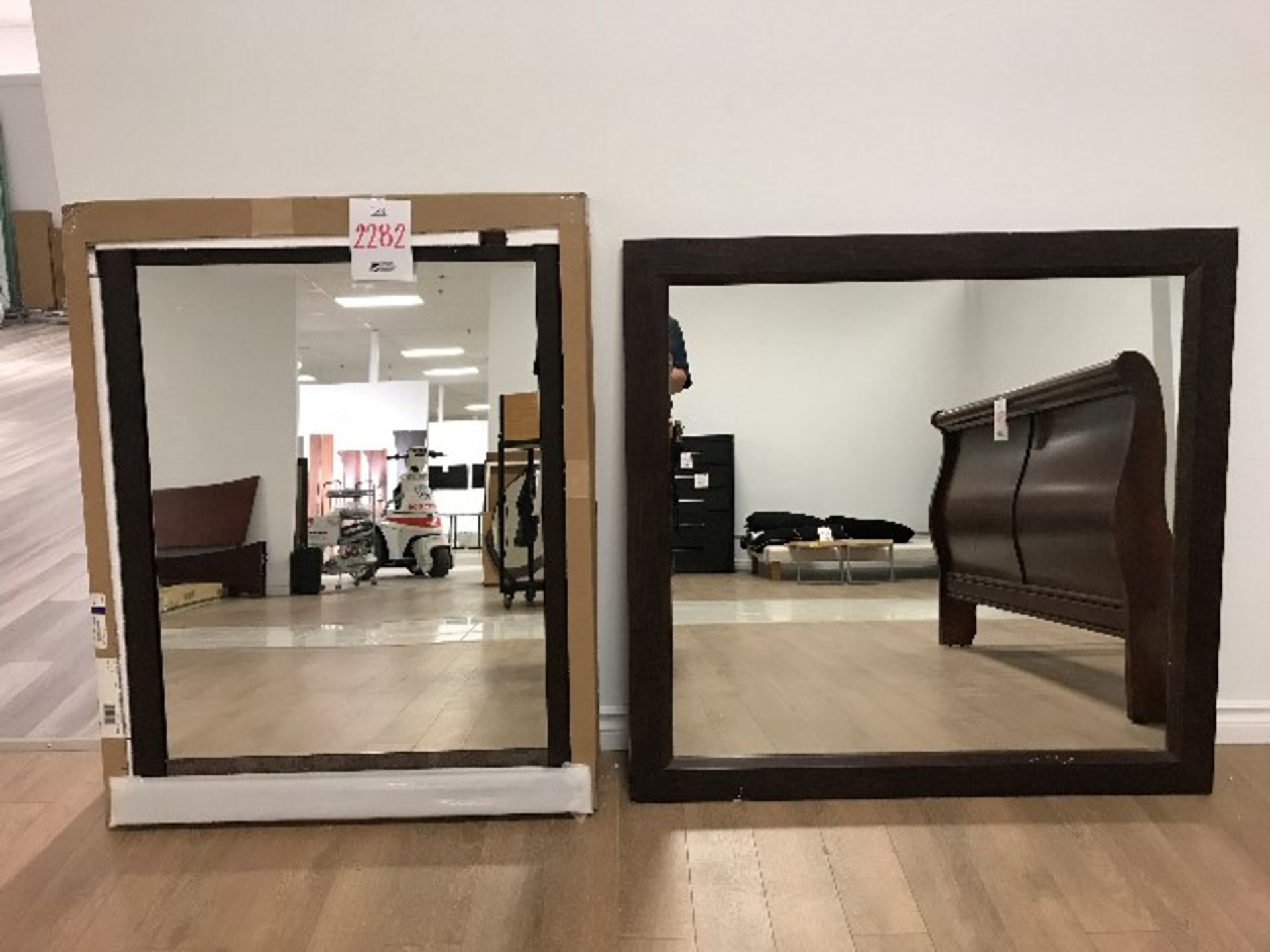 Assorted Mirrors, 2 pcs (Lot) (Warehouse overstock/parts as is/telquel)