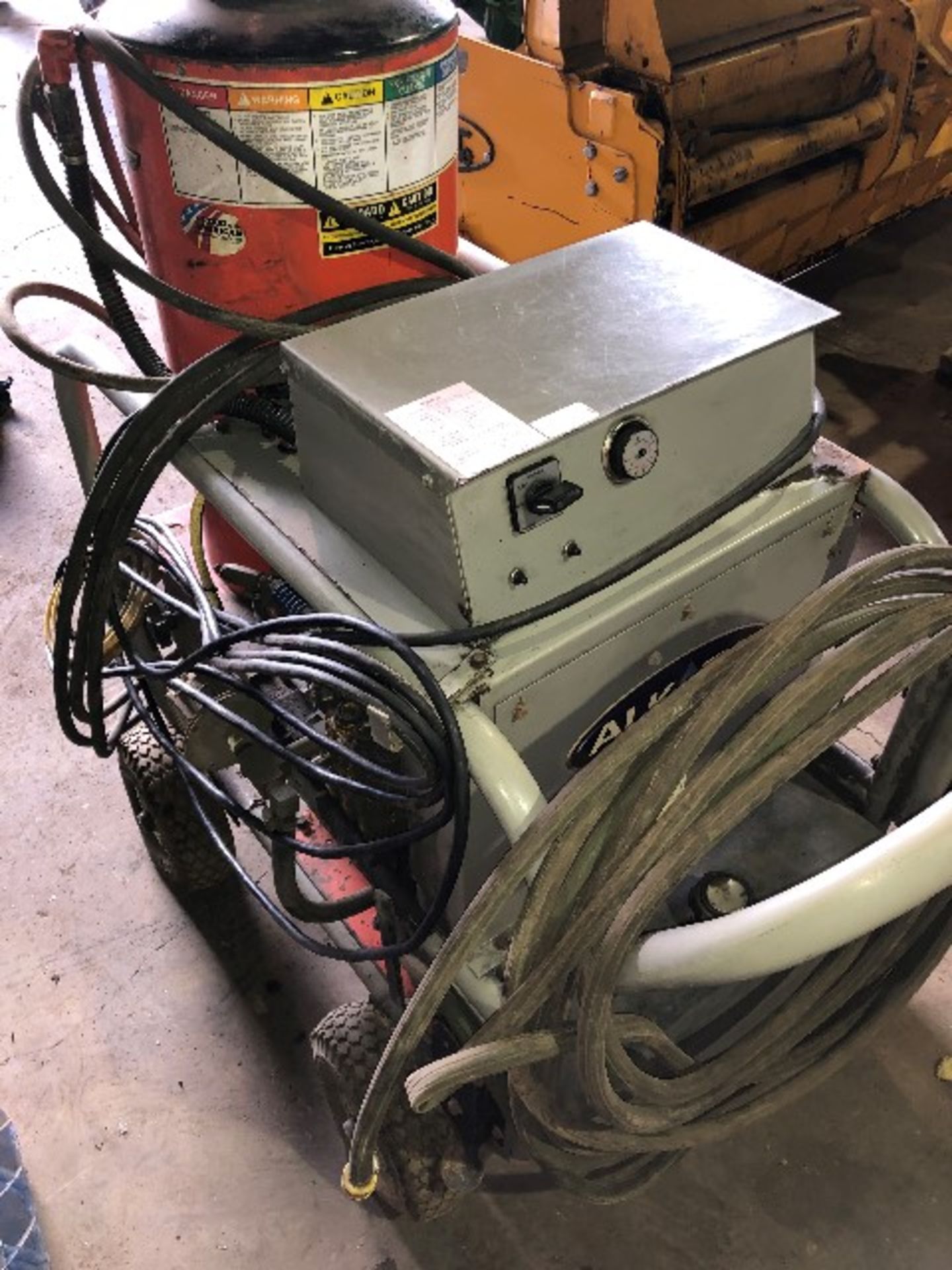 Alkota 320X4UL electric driven oil fired pressure cleaning system - Image 2 of 6