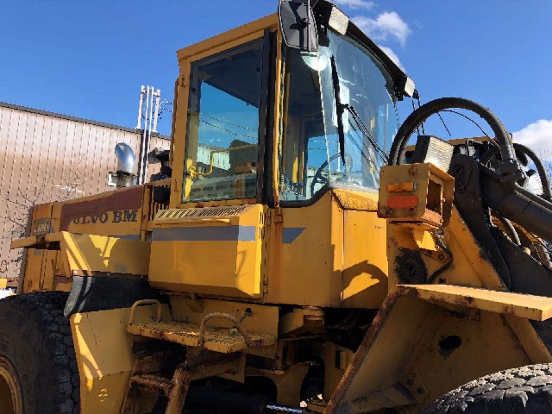 1993 Volvo Model: L120-13, articulated wheel loader, s/n: L120V60930, 01422 hours - Image 6 of 15