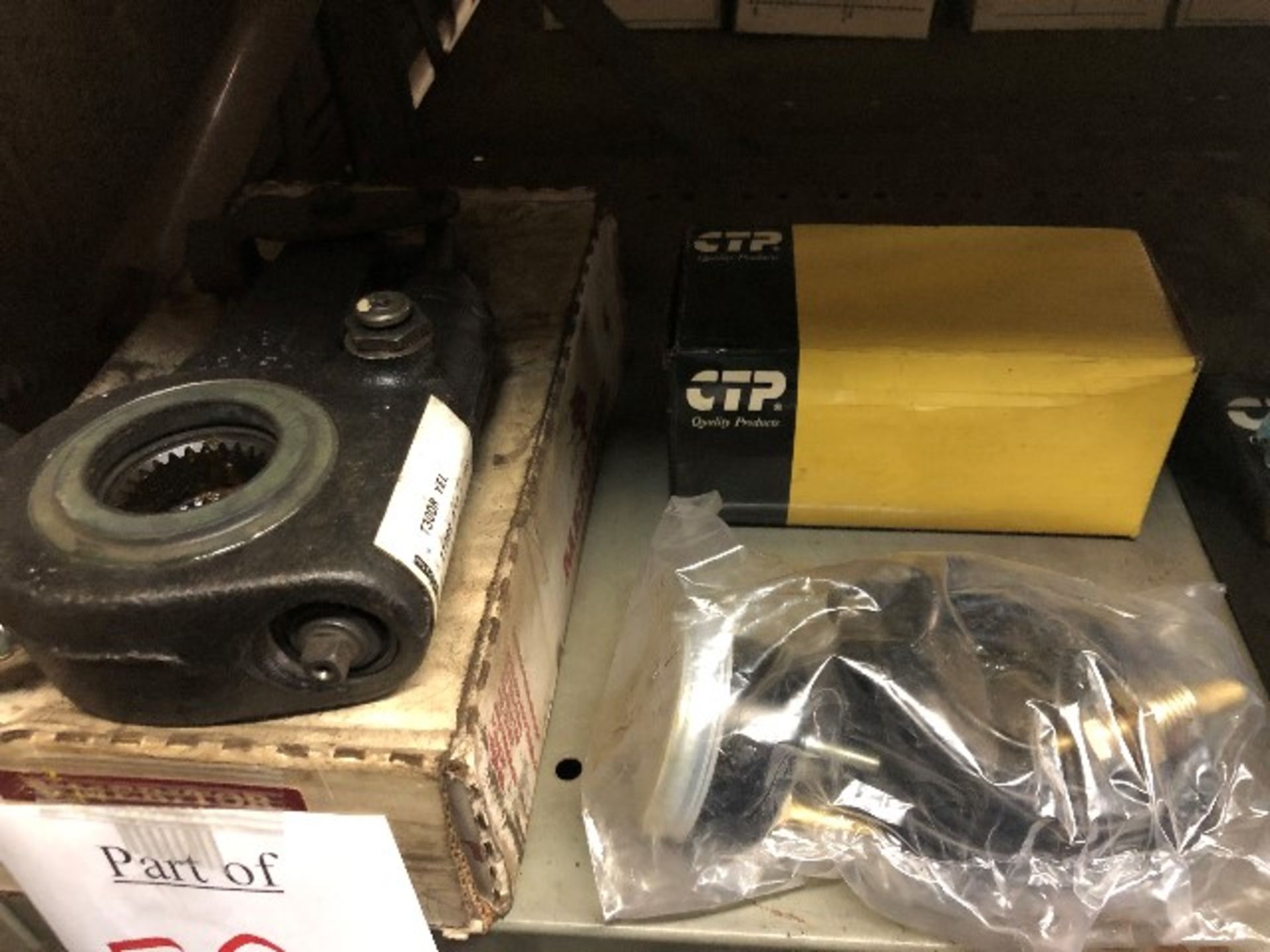 CTP assorted parts, cover filter, plate lock, etc..., 4pcs (Lot) - Image 3 of 3