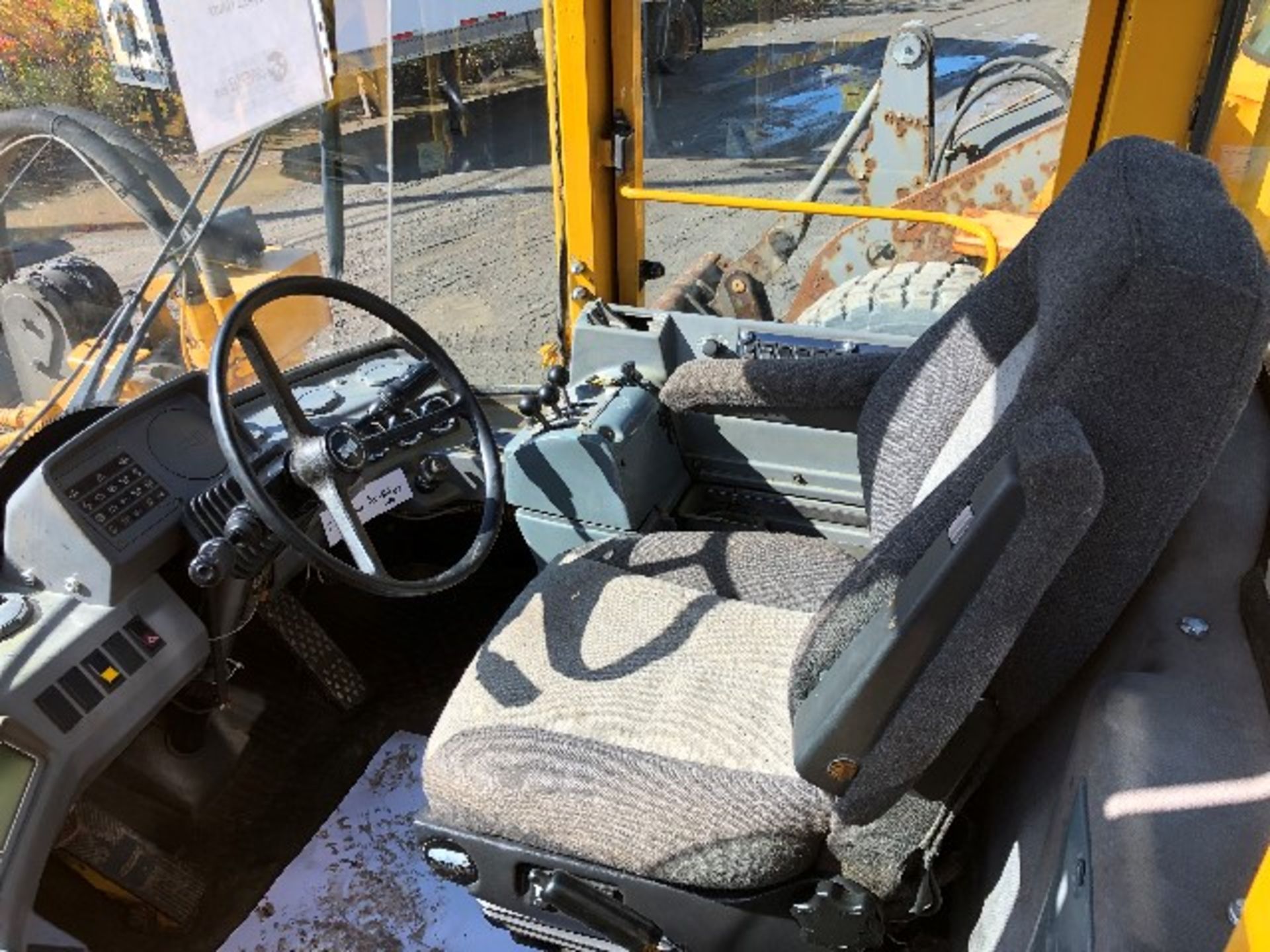 1993 Volvo Model: L120-13, articulated wheel loader, s/n: L120V60930, 01422 hours - Image 10 of 15