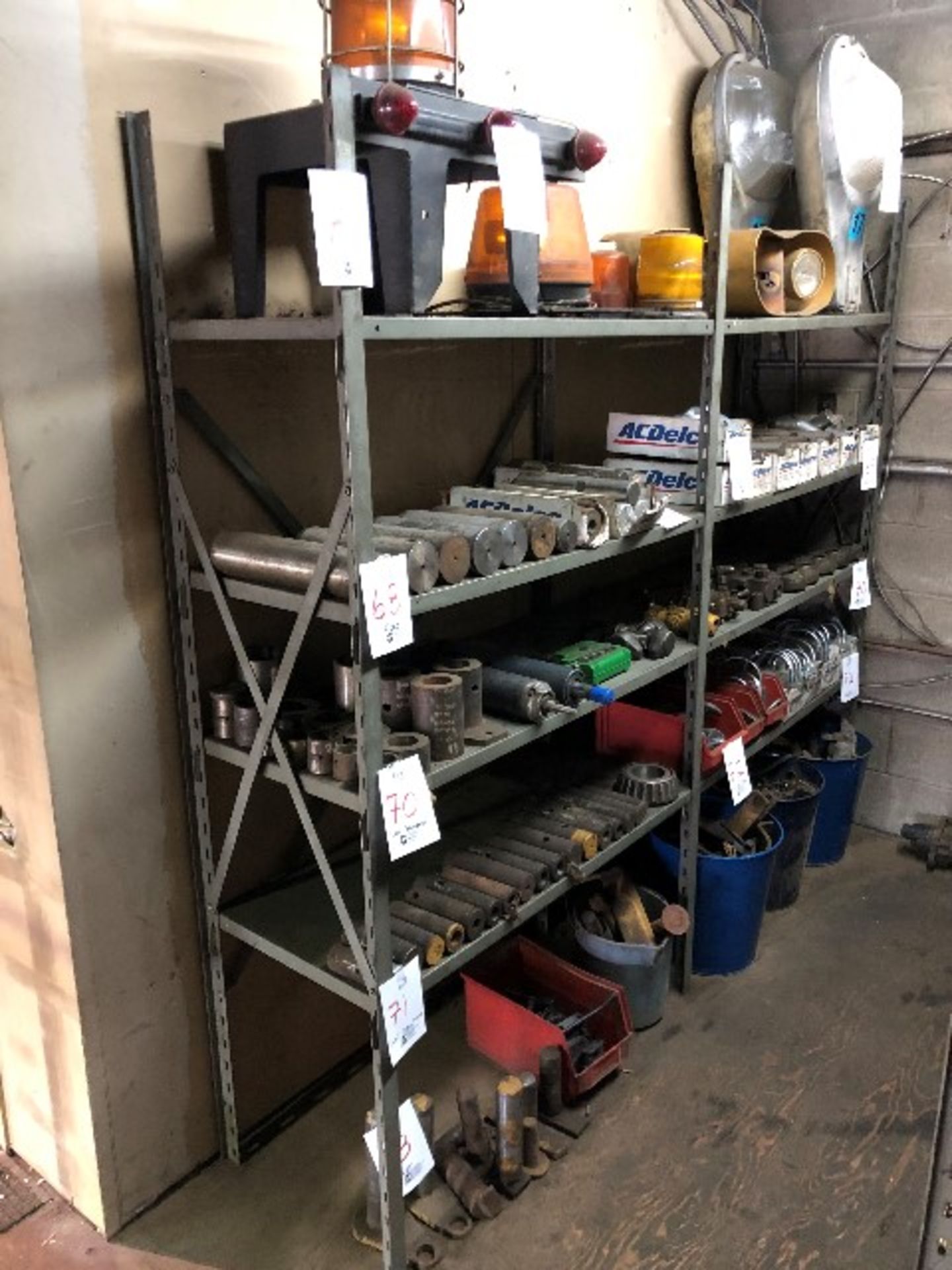 Assorted metal shelving, 6 sections (Lot)