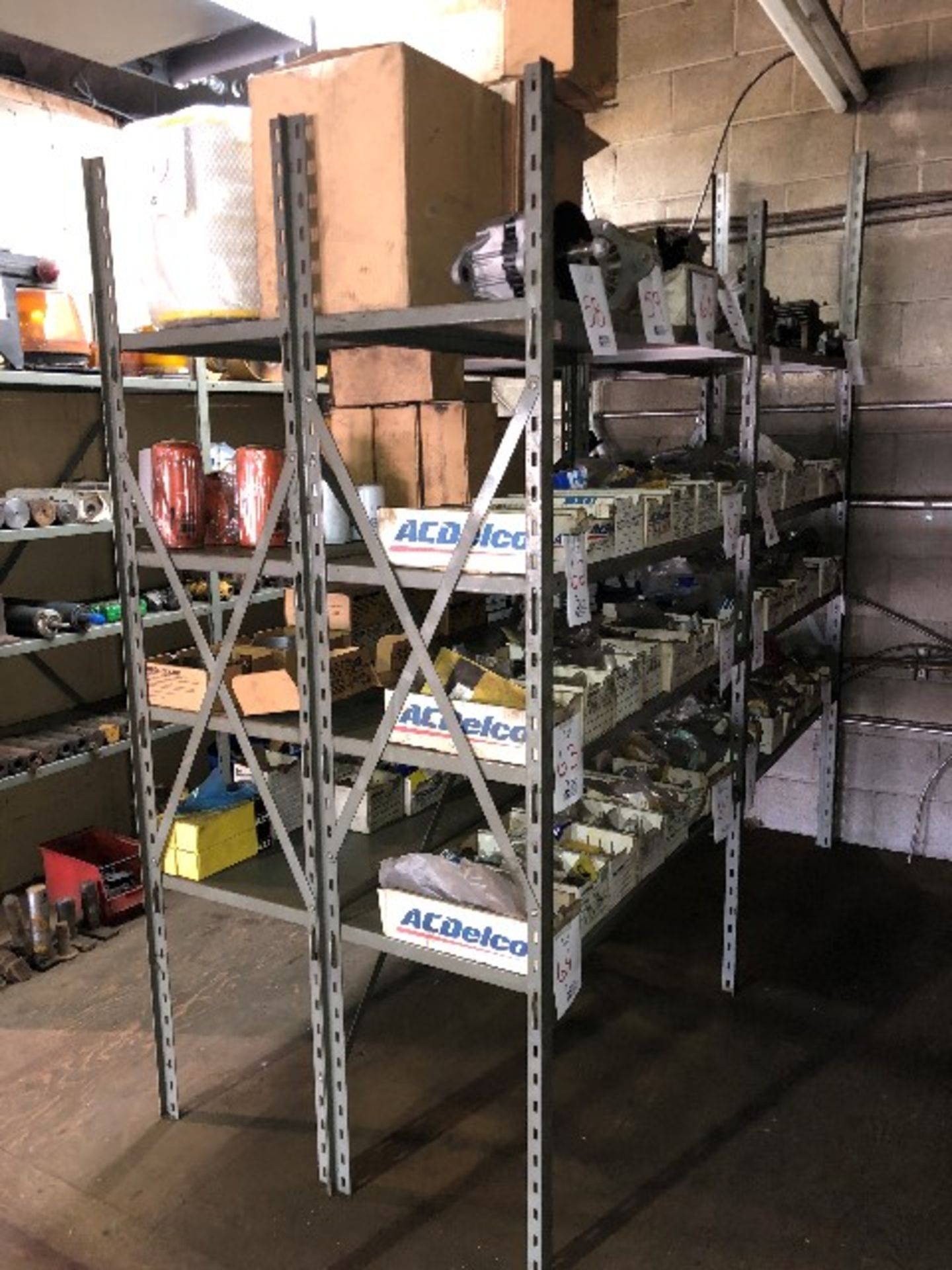 Assorted metal shelving, 6 sections (Lot) - Image 2 of 3