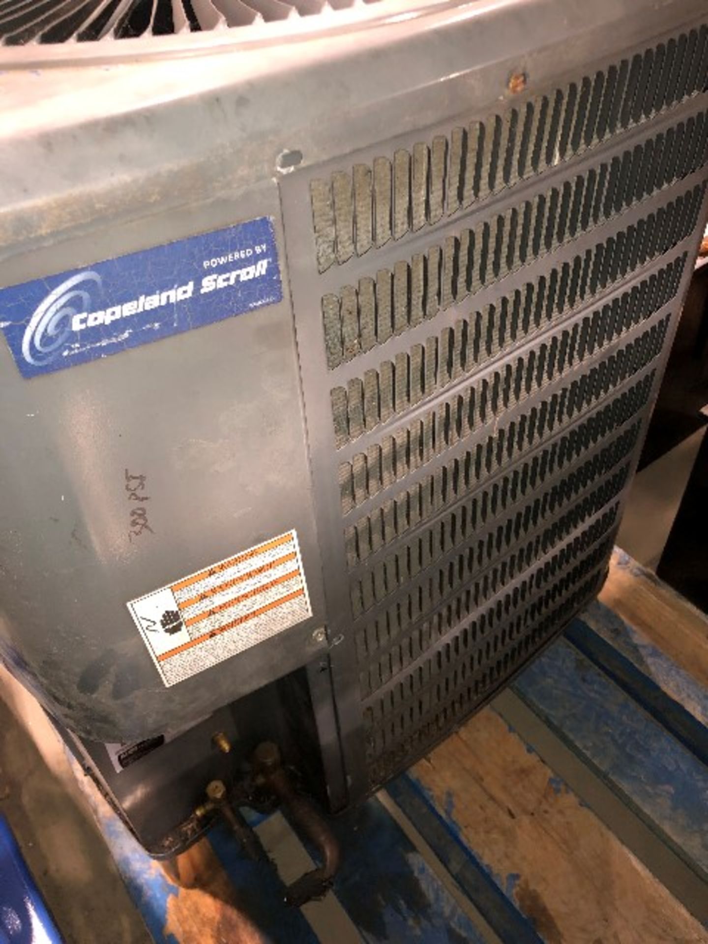 Goodman air conditioning/thermal pump unit, TEL QUEL/AS IS, NON-TESTED - Image 2 of 2