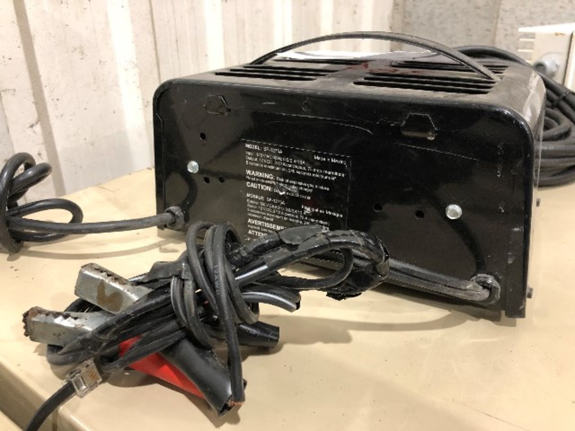 Schumacher SF-1275A battery charger - Image 2 of 2