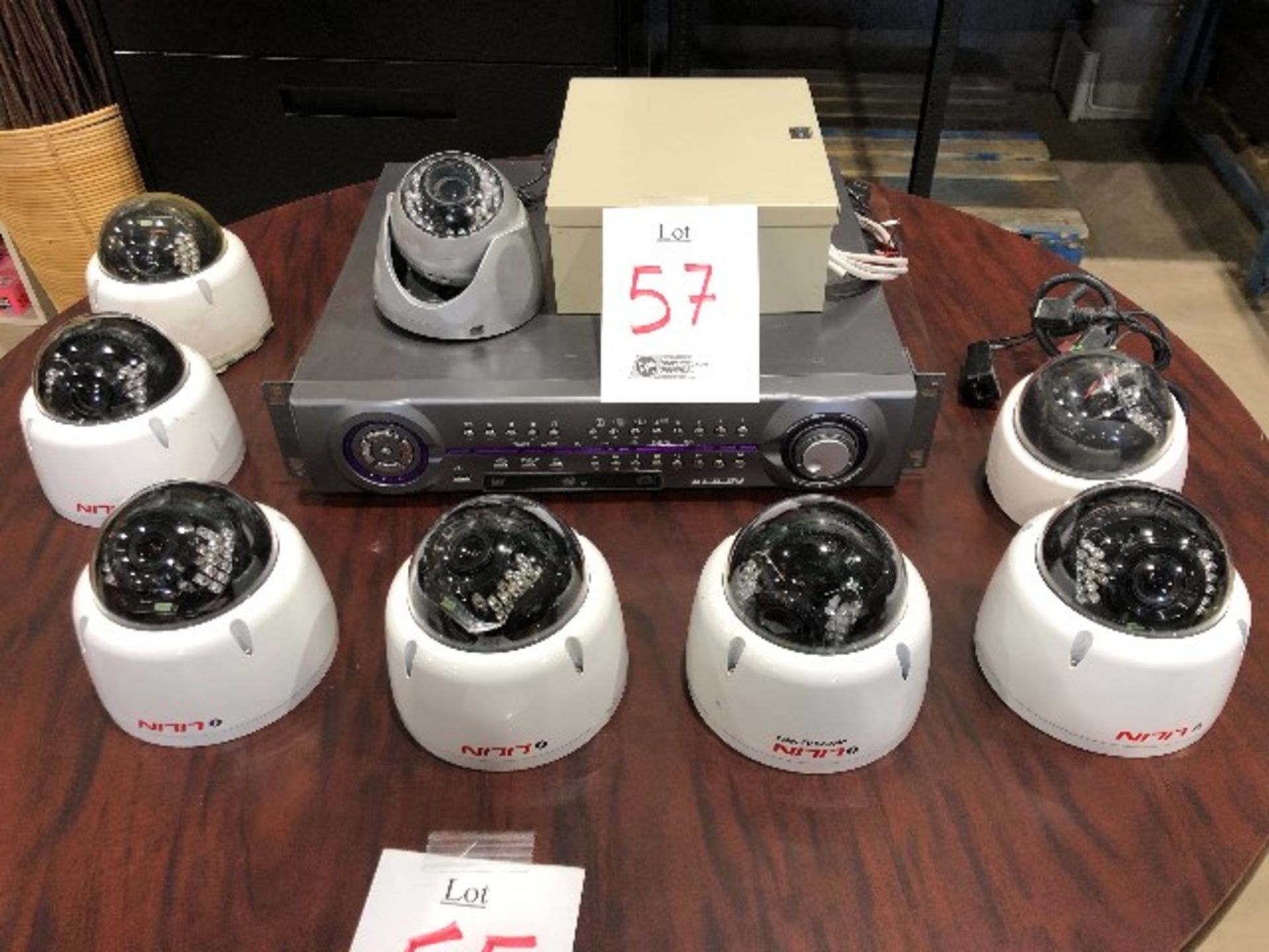 LILIN DVR516D surveillance system, 8 cameras, etc...