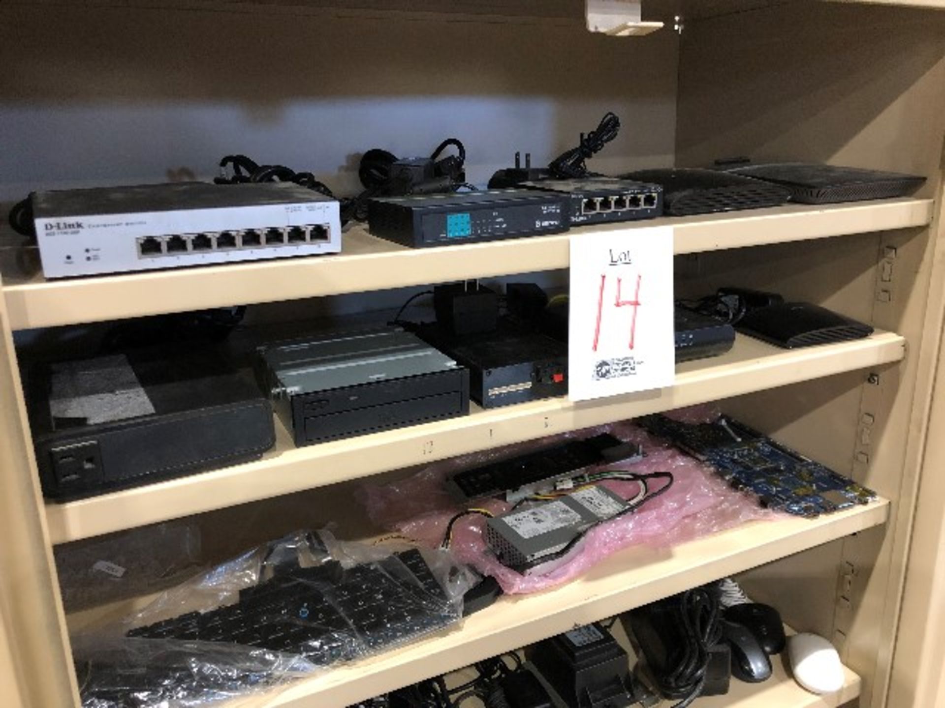 Assorted switches, modems, accessories, etc... (Lot) - Image 2 of 4