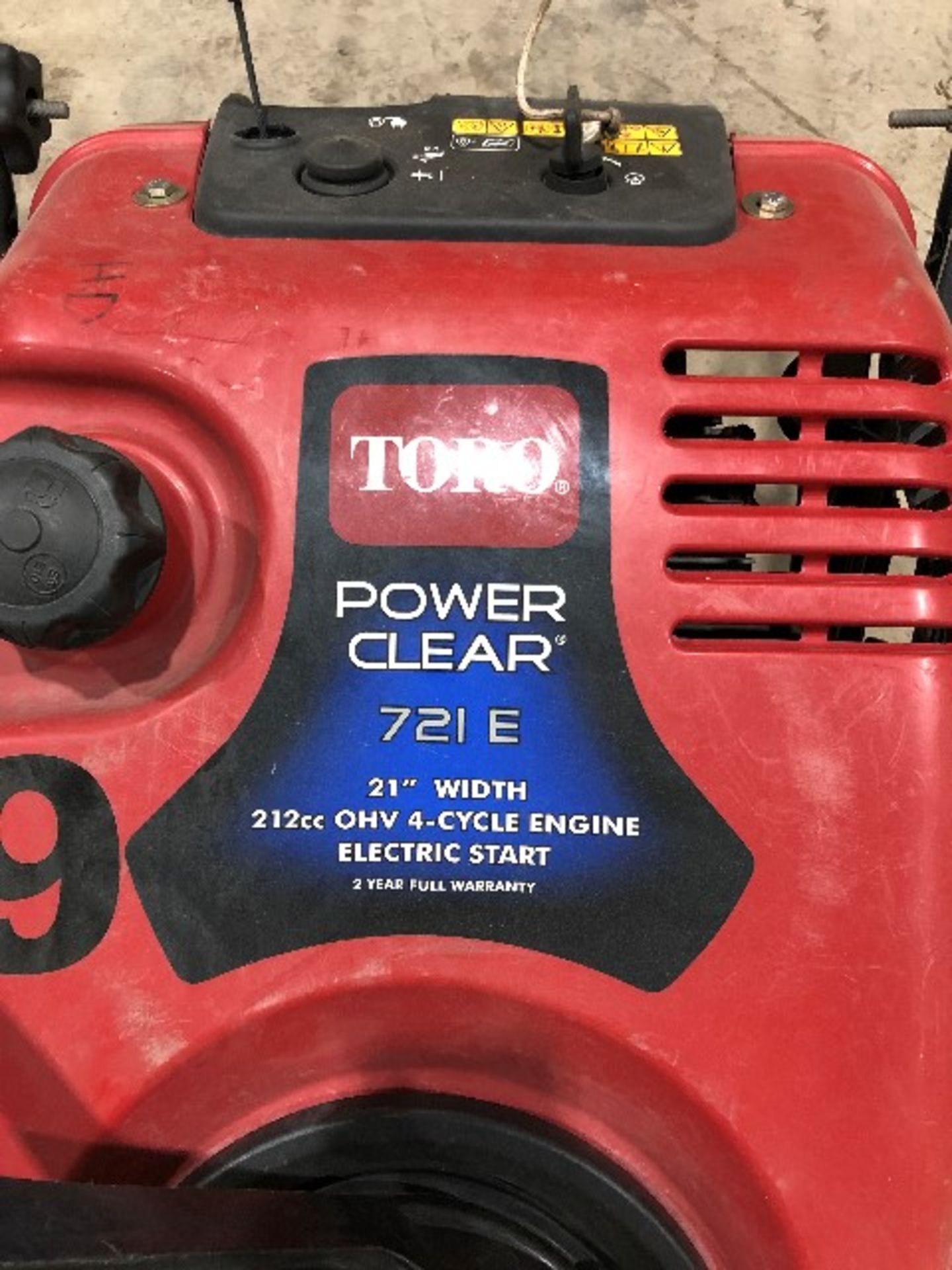TORO Power Clear 721E 21” compact snow blower, 212cc, OHV, 4 cycle, electric start - Bild 3 aus 5