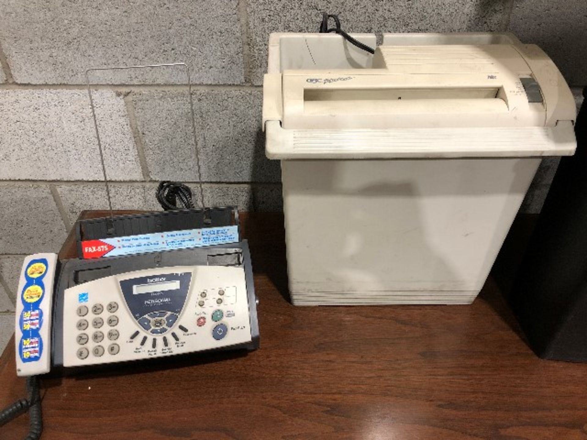 Paper shredders & Brother fax machine, 3pcs (Lot) - Image 3 of 3