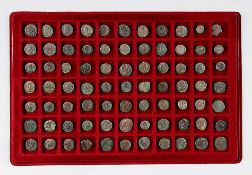 Konvolut römische Münzen77 Stück. Bronze, Alterspatina. Ca. 1.-3. Jh. n. Chr..€ 90