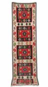 Persischer KelimNeuer, 283 x 74 cm. Zustand B (Fransen stellenweise abgetreten, rote Farbe