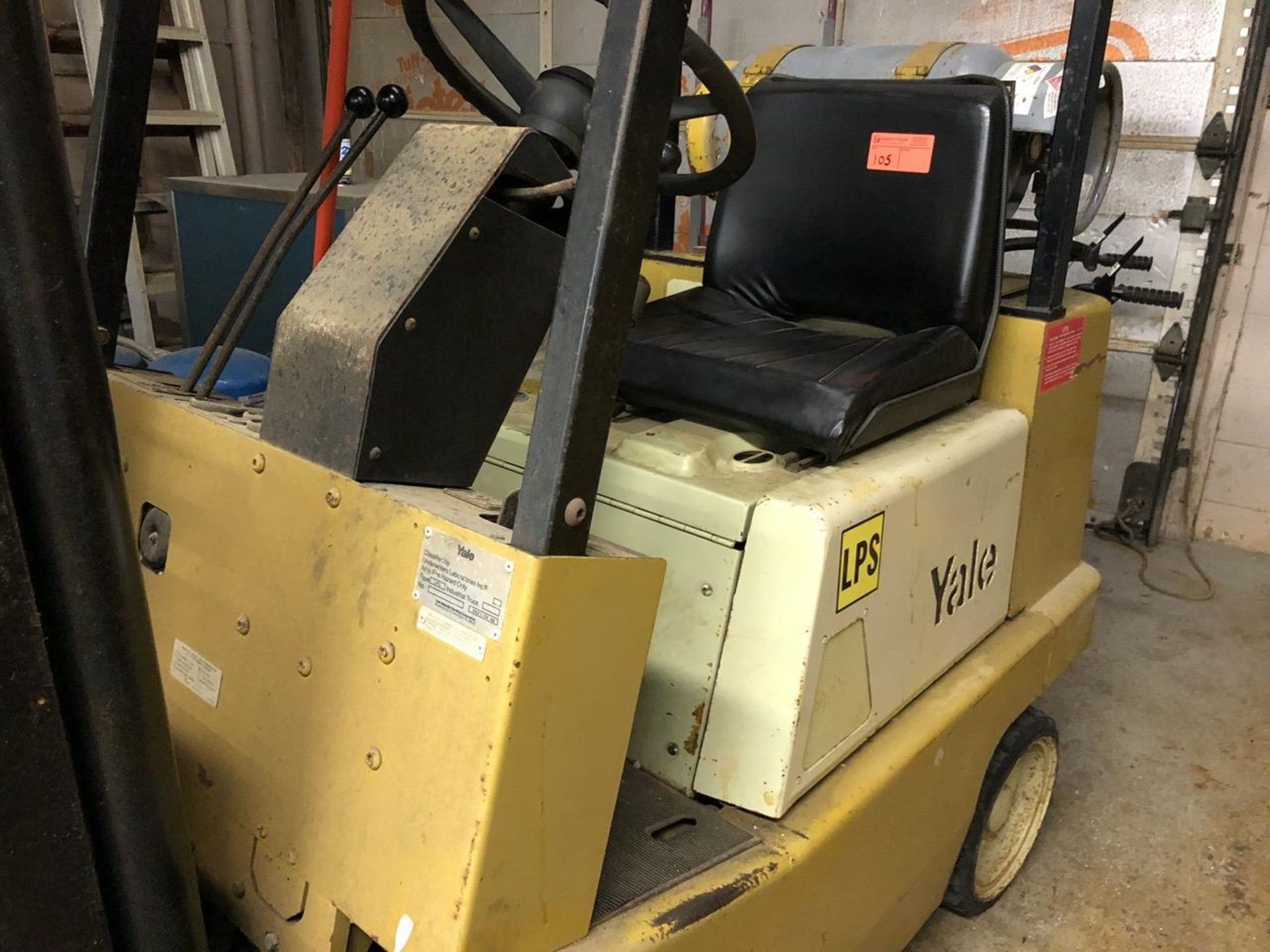 Yale 4000 Forklift - Image 2 of 9