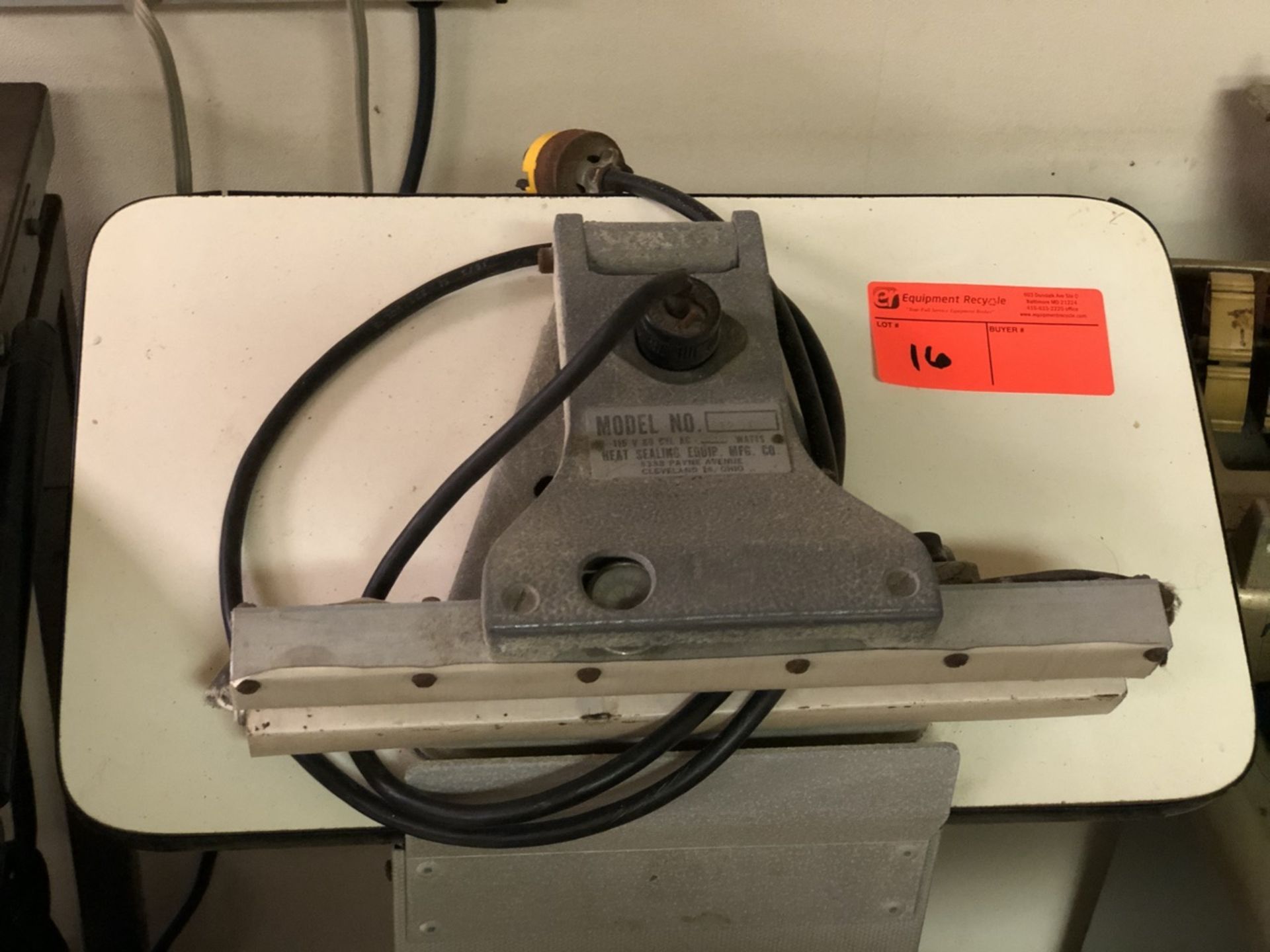 Heat sealing press equipment 12 P 12" - Image 2 of 3