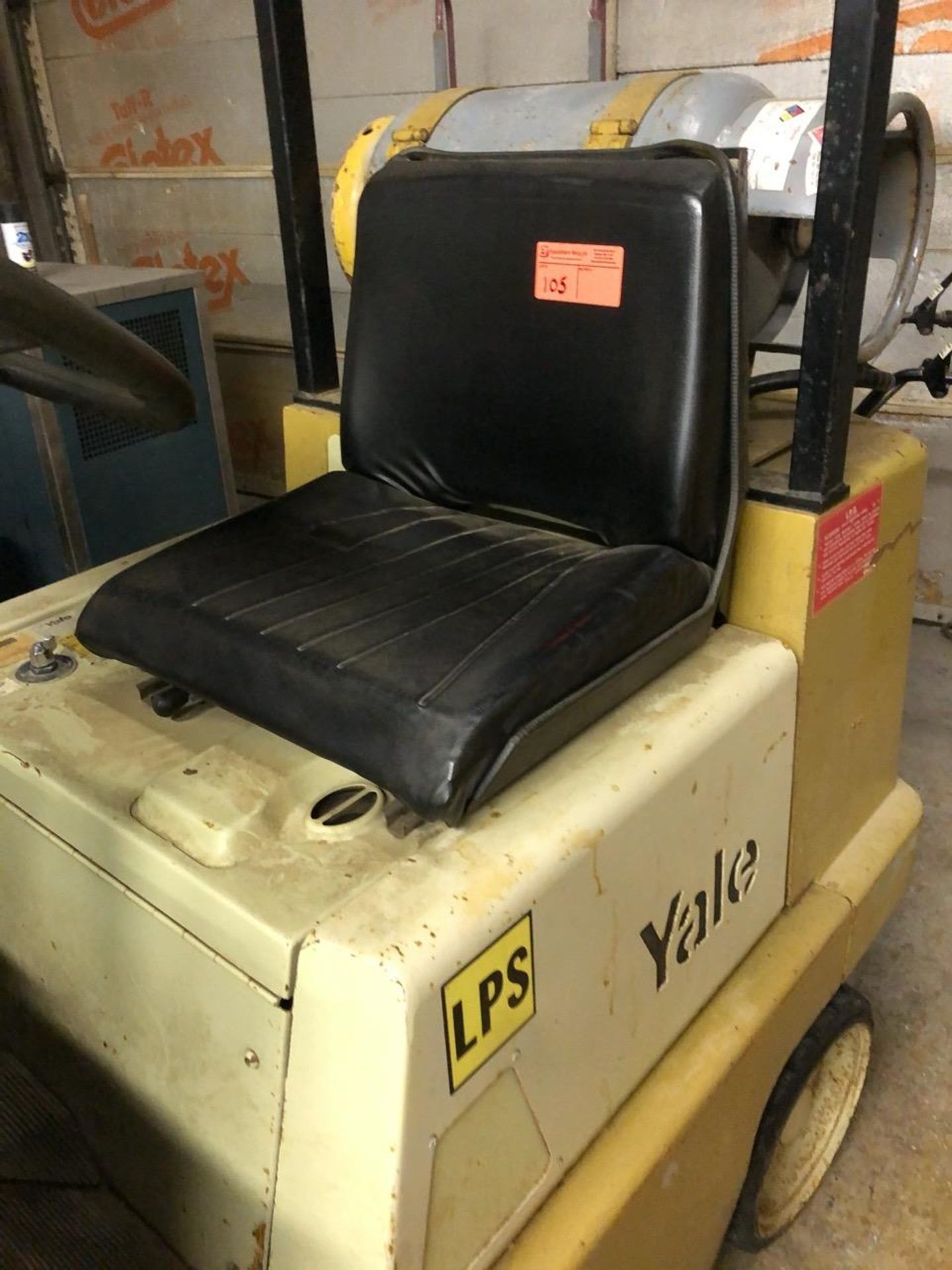 Yale 4000 Forklift - Image 3 of 9