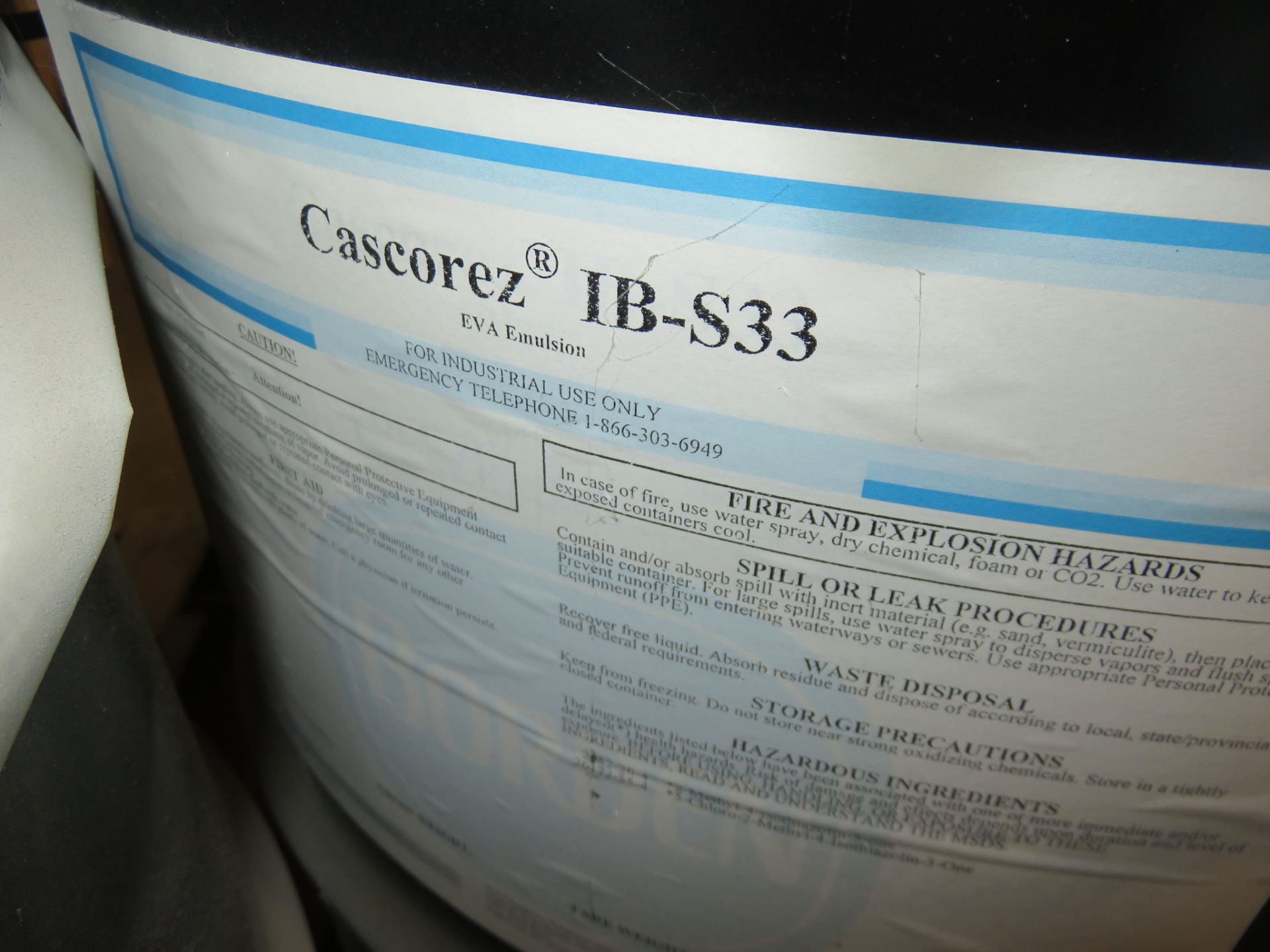 Cascorez Borden IB-S33 Vinyl Acetate Ethylene Lot of 2 - 55 Gallon Drums New - Image 2 of 3