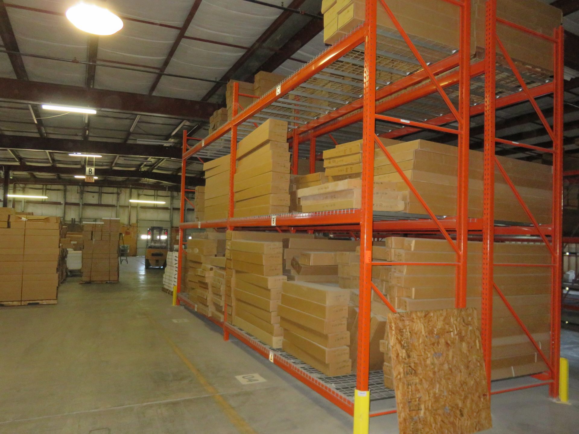 2 Sections 14' Warehouse Pallet Racking approx 12' x 4' x 14'