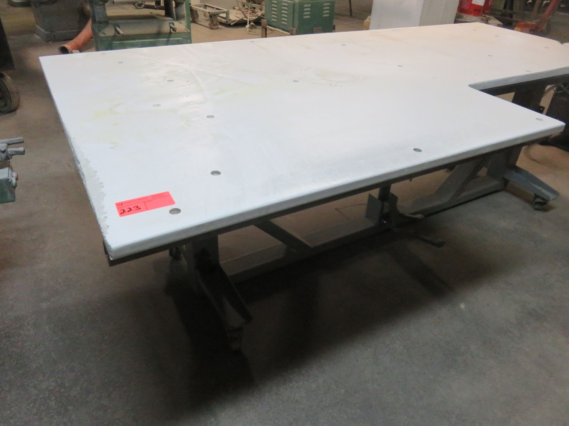 Unidex Manual Lift Table approx 4'x8' - Image 3 of 4