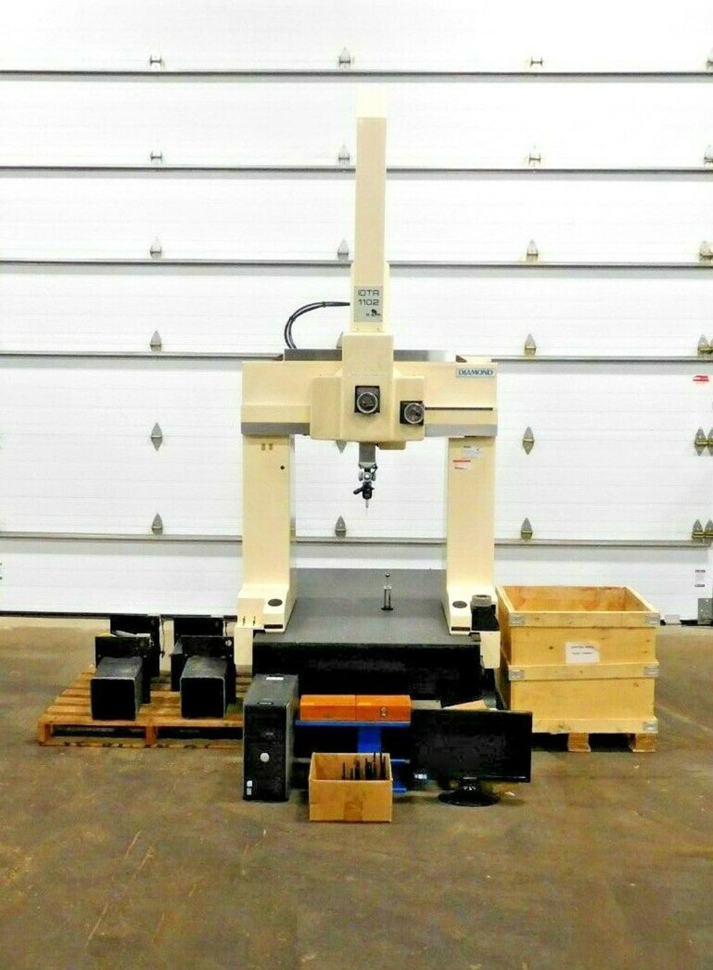 DEA DIAMOND IOTA 1102 CMM MACHINE. RENISHAW PROBE & ACCESSORIES.