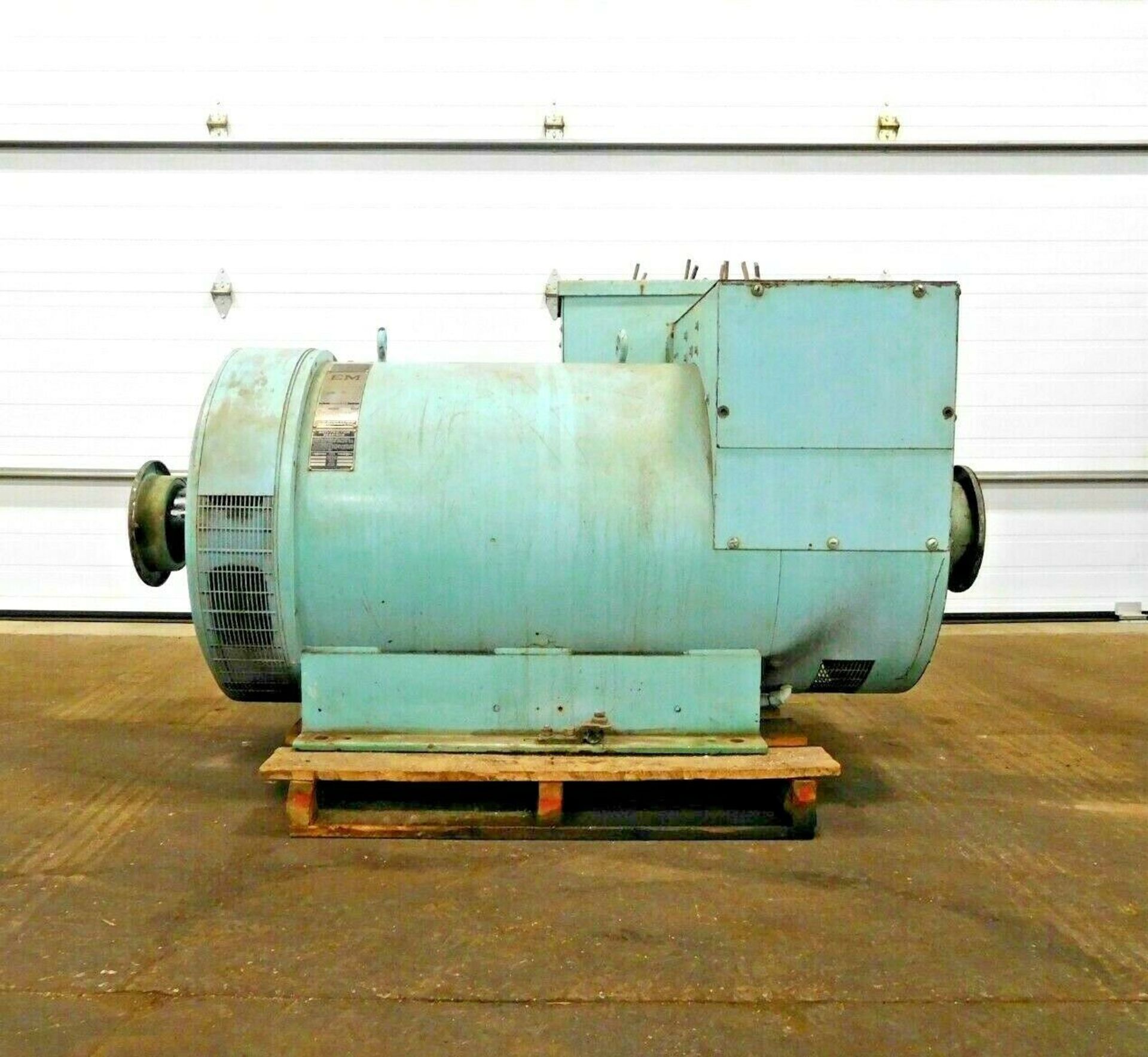 EM 500 KW BRUSHLESS SYNCHRONOUS GENERATOR END. 625 KVA. 277/480 V.