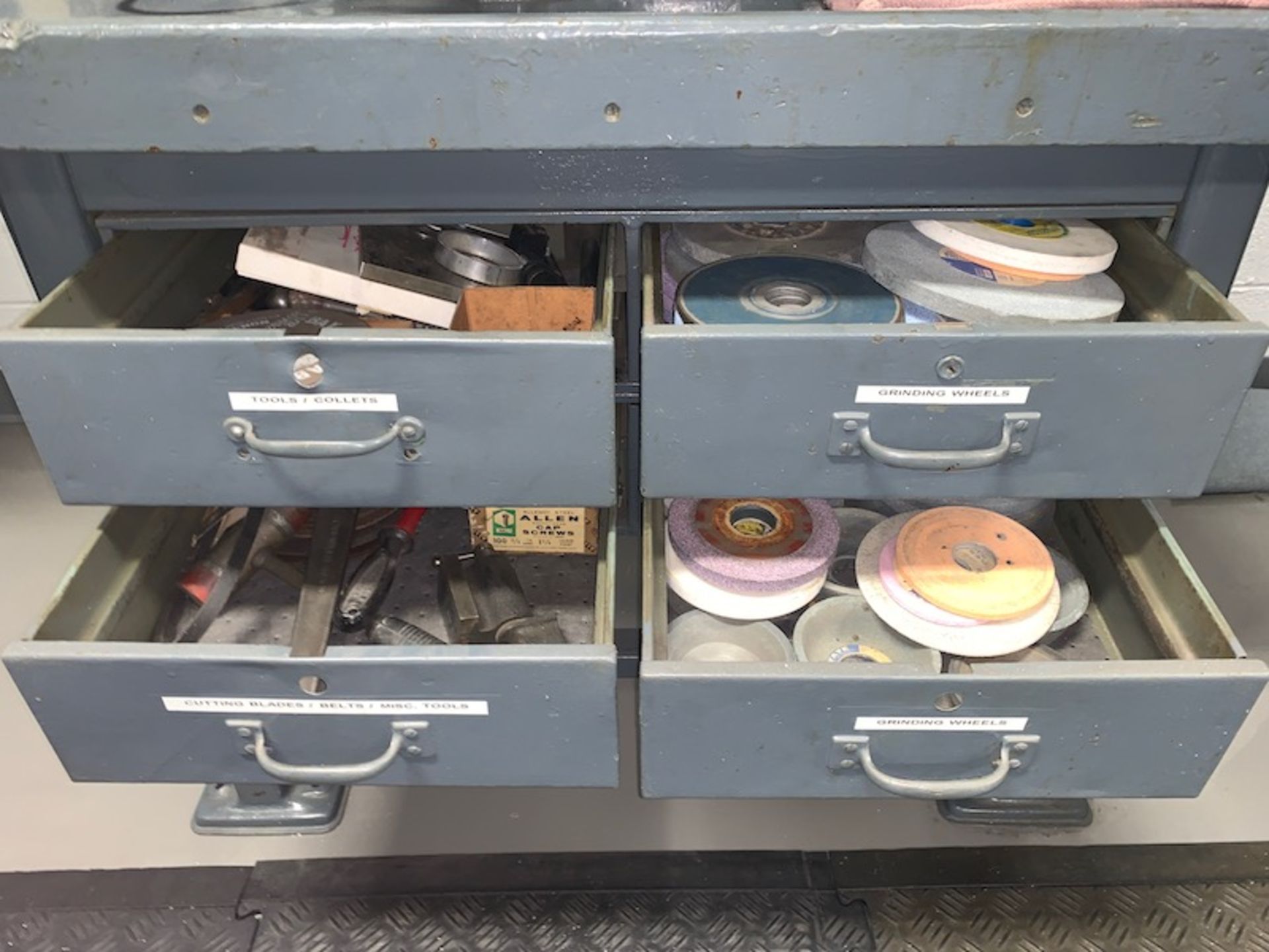 Grenby Mfg. Co. TRS1 Surface Grinder Mounted on 4-Drawer Pedastool Includes Grinding Wheels, - Image 3 of 10