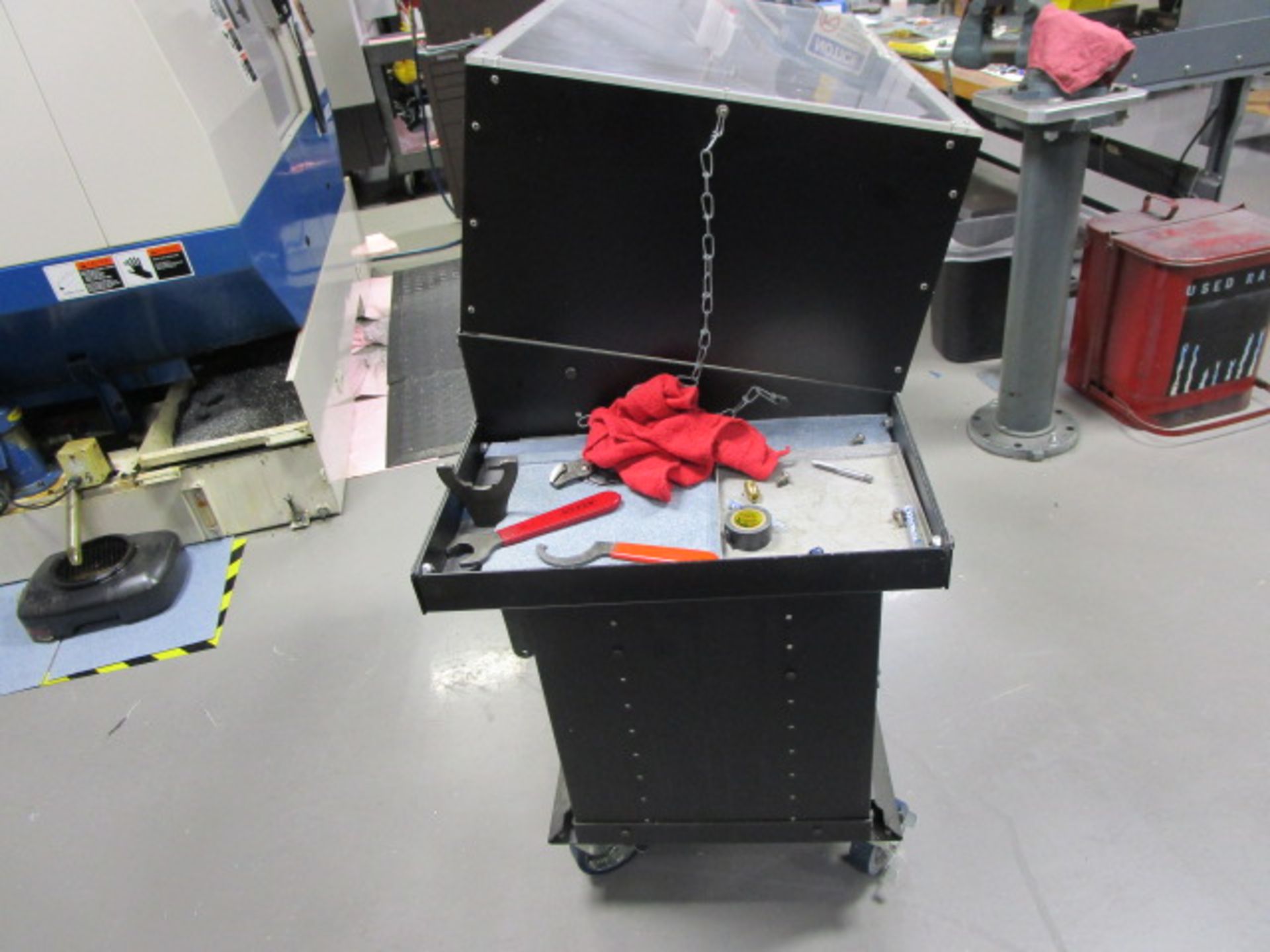 HUOT SUPERSCOOT CART WITH TOOLING CONTENT FOR DAEWOO DMV3016L CNC MILLING MACHINE TOOLING - CONCORD - Image 4 of 8