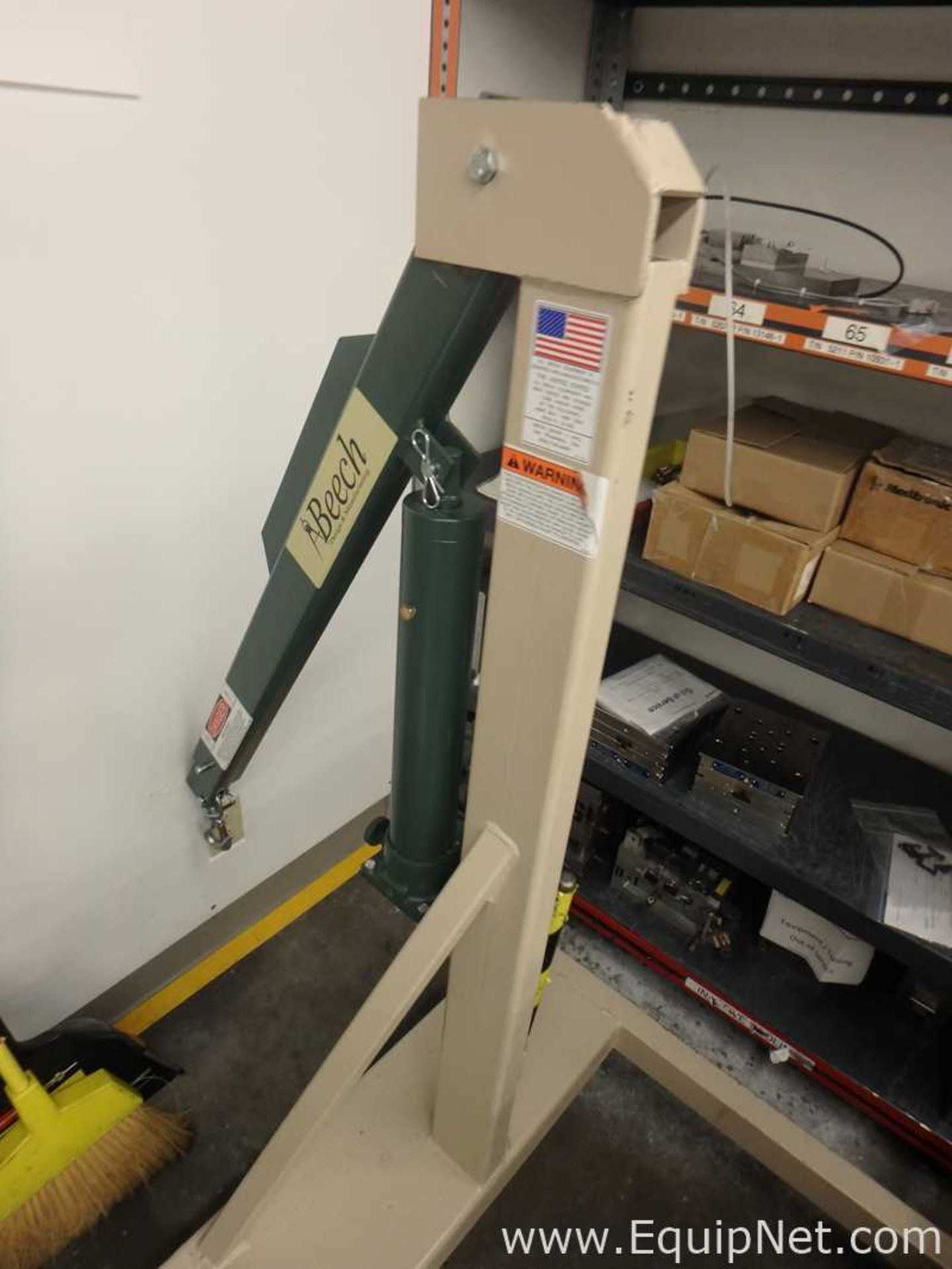 Beech Hydraulic Hoist - Image 3 of 7