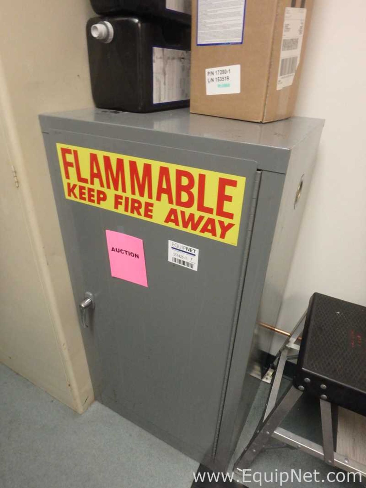 Flammable Storage Cabinet - Image 2 of 4