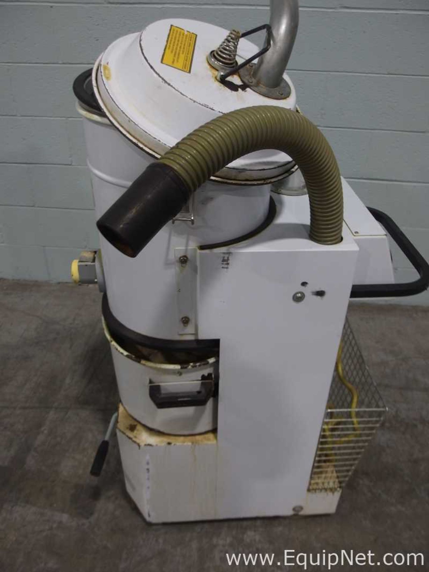 Lot of 2 CFM 3156 Industrial Vacuums - Image 11 of 14