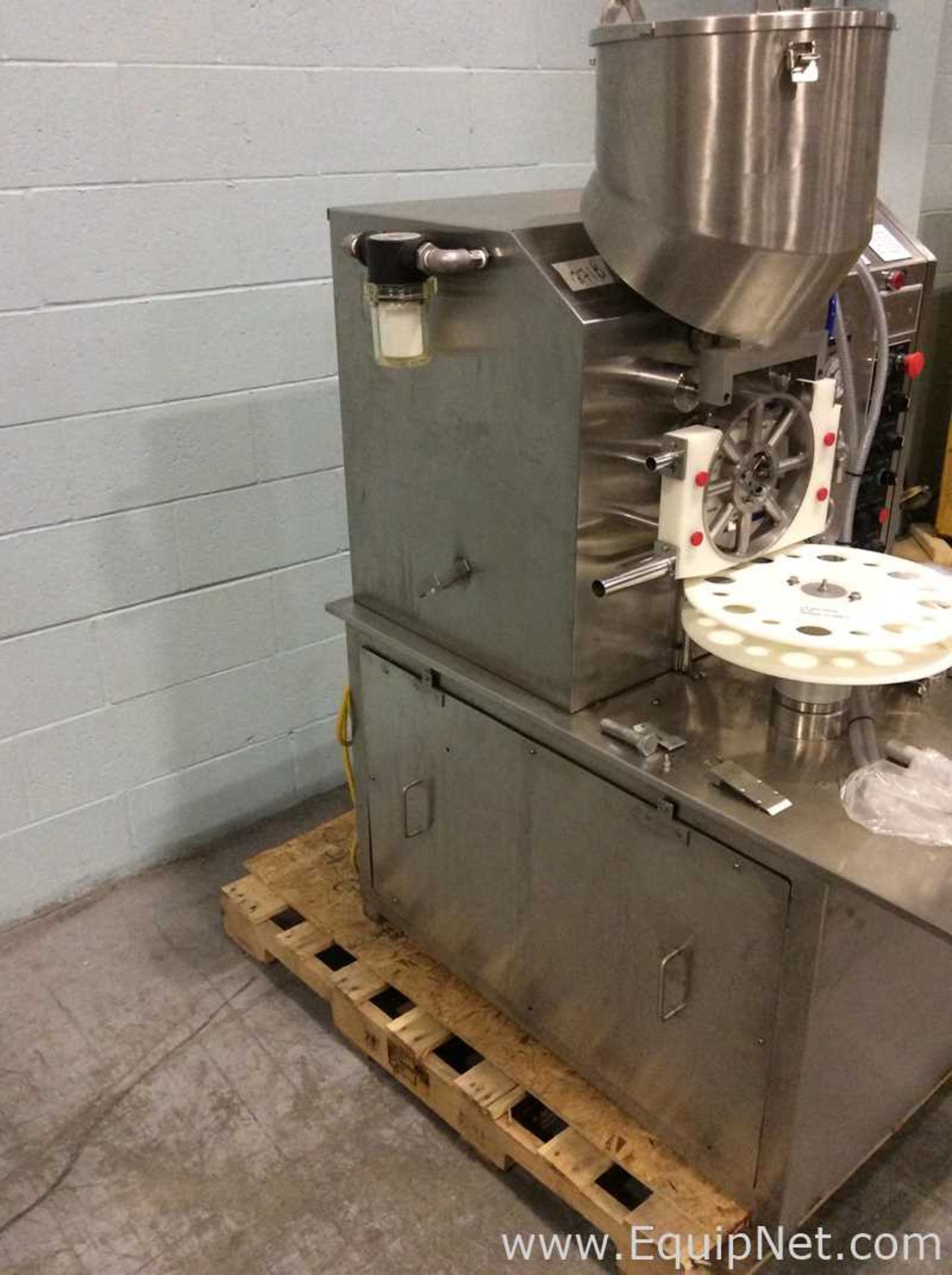 Perry Industries E-1300 Table Top Powder Filler - Image 3 of 10